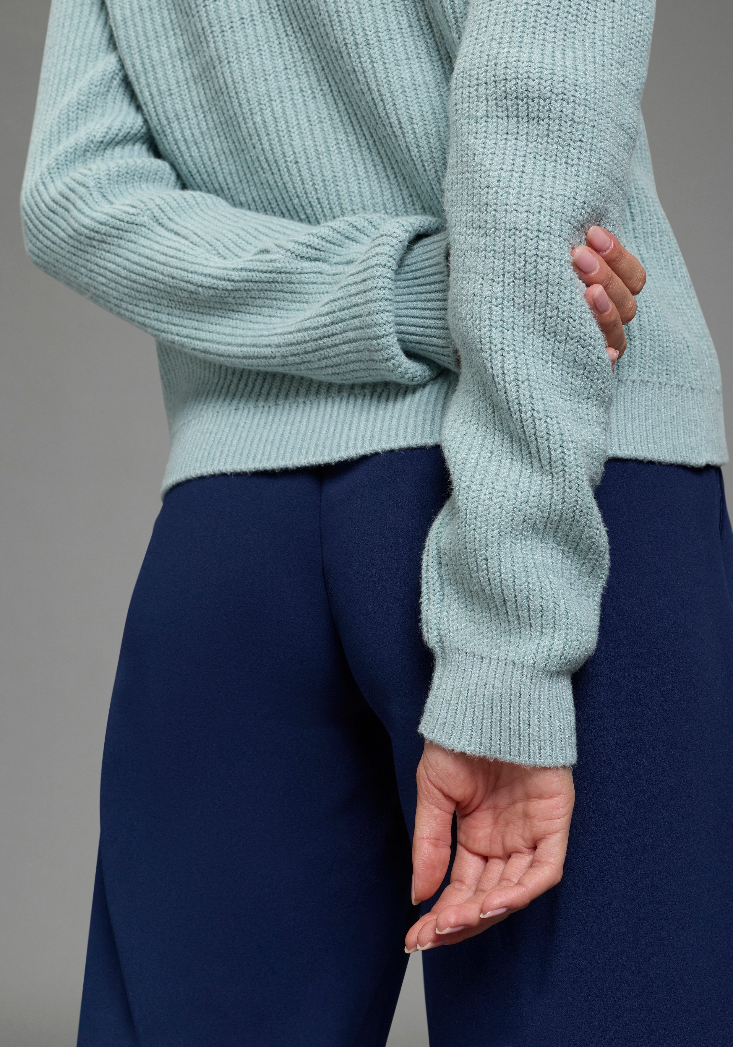 Laura Scott Strickjacke aus Grobstrick, perfekt für den Übergang