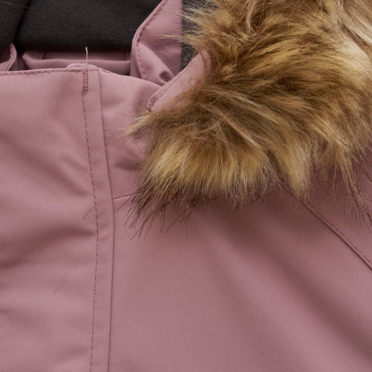 COLOR KIDS Schneeoverall Coverall W. Fake Fur 742195 Warmer, strapazierfähiger Schneeanzug für Kinder, ideal für