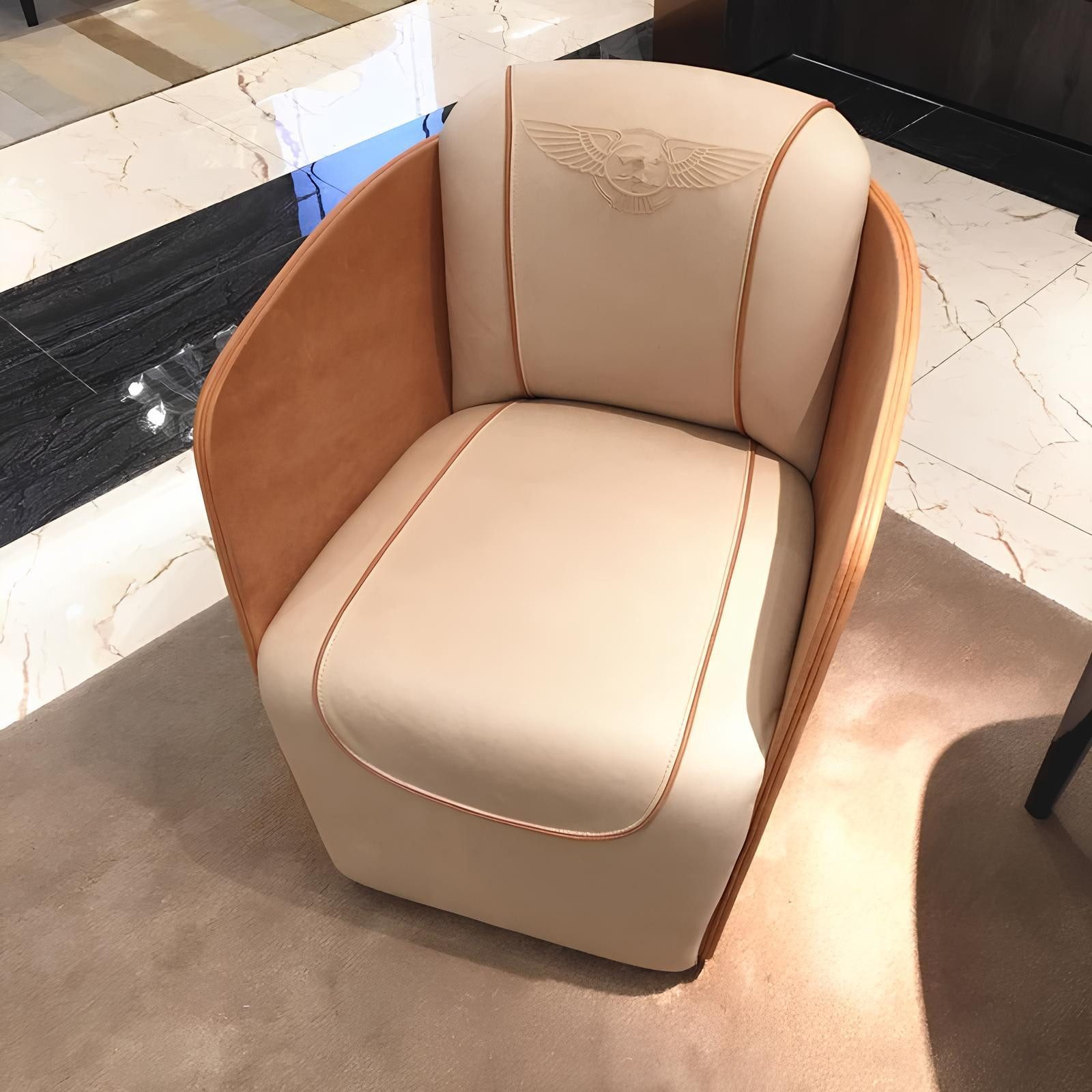 JVmoebel Ohrensessel Polster-Sessel im Lounge-Stil mit Lederoberfläche in Weiß und Orange (Packung, 1-St., Polster-Ohrensessel im Lounge-Stil 1-Sitzer), Made in Europa