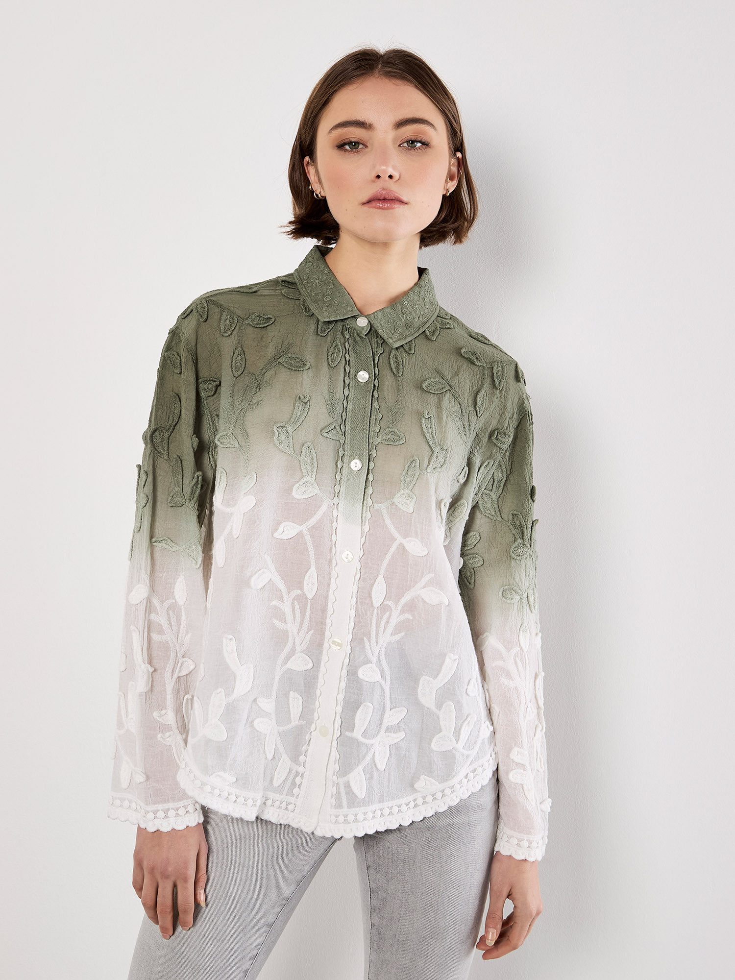 Apricot Hemdbluse Bestickte Hemdbluse mit Blatt-Ombre günstig online kaufen