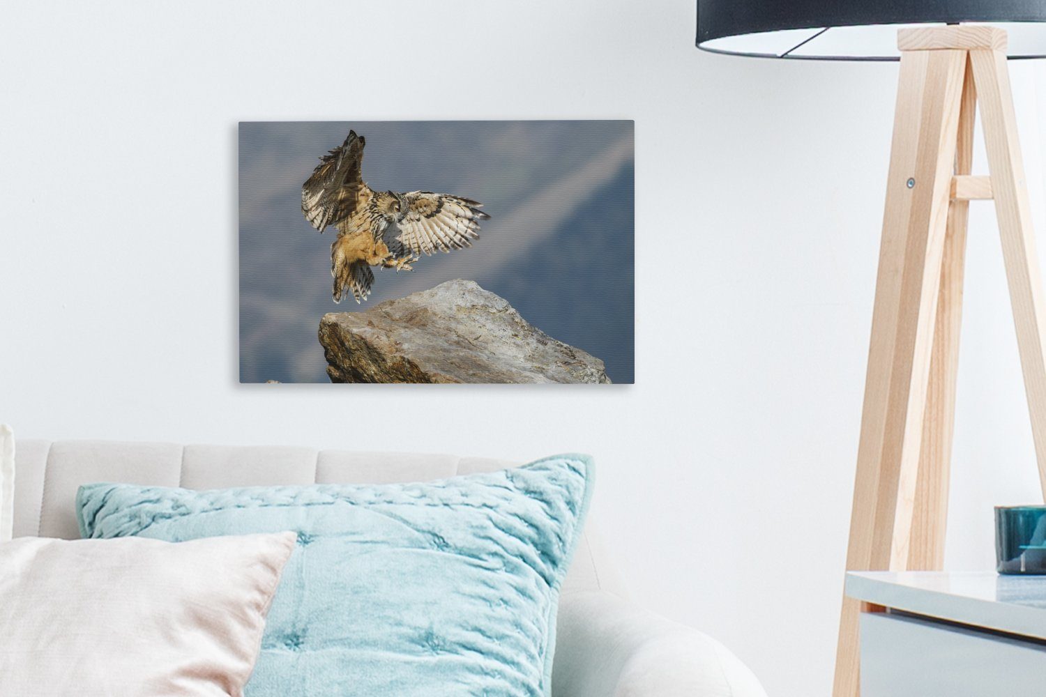 Uhu 30x20 cm (1 St), Leinwandbild Ein Wandbild Leinwandbilder, OneMillionCanvasses® von im Spanien, in Cabuerniga Aufhängefertig, Wanddeko, Tal