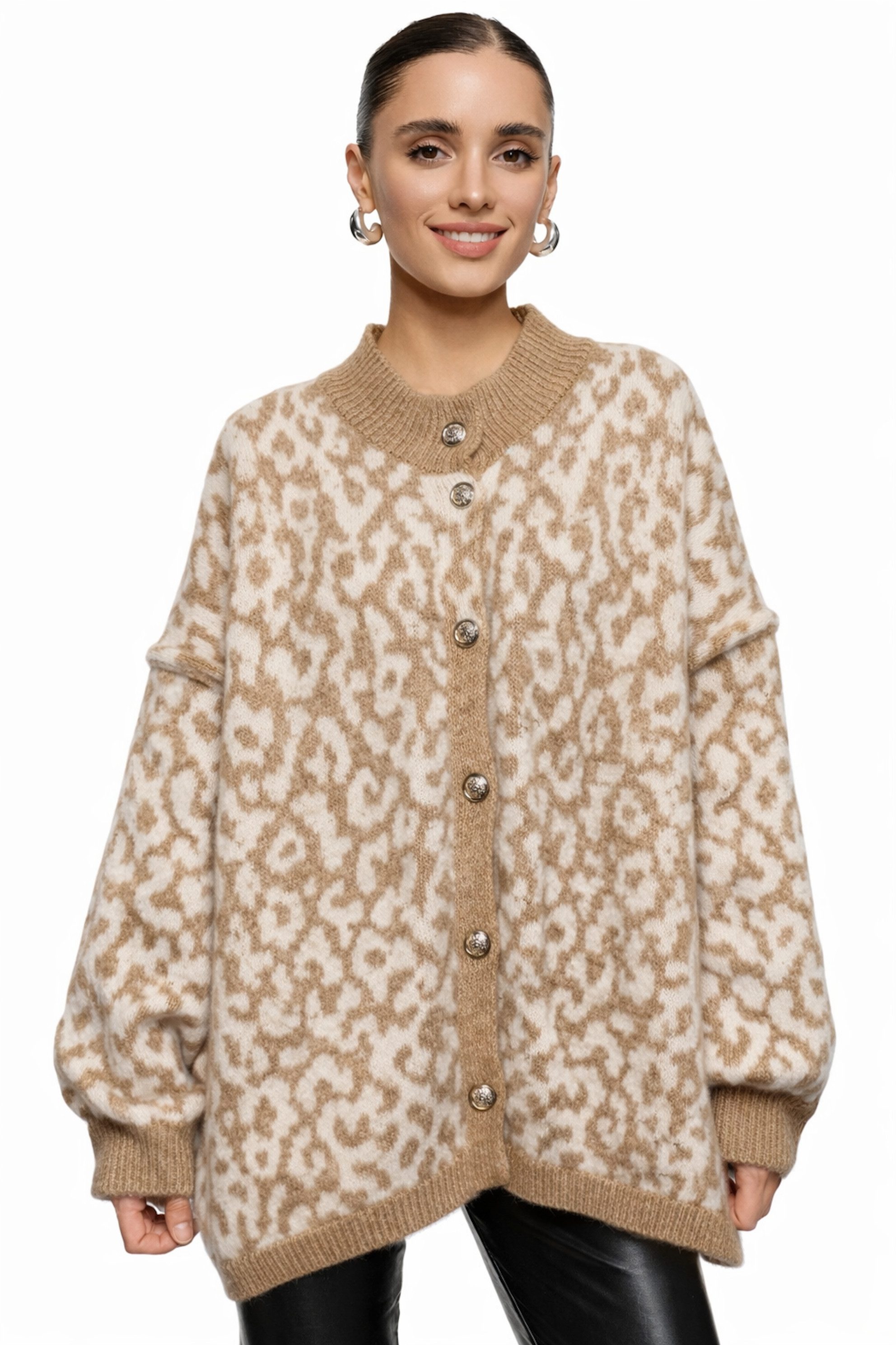 Worldclassca Cardigan WORLDCLASSCA Damen Cardigan Oversize Strickjacke Knöpfen Leopard Look Neue Kollektion - Stilvolle und gemütliche Strickmode für Damen