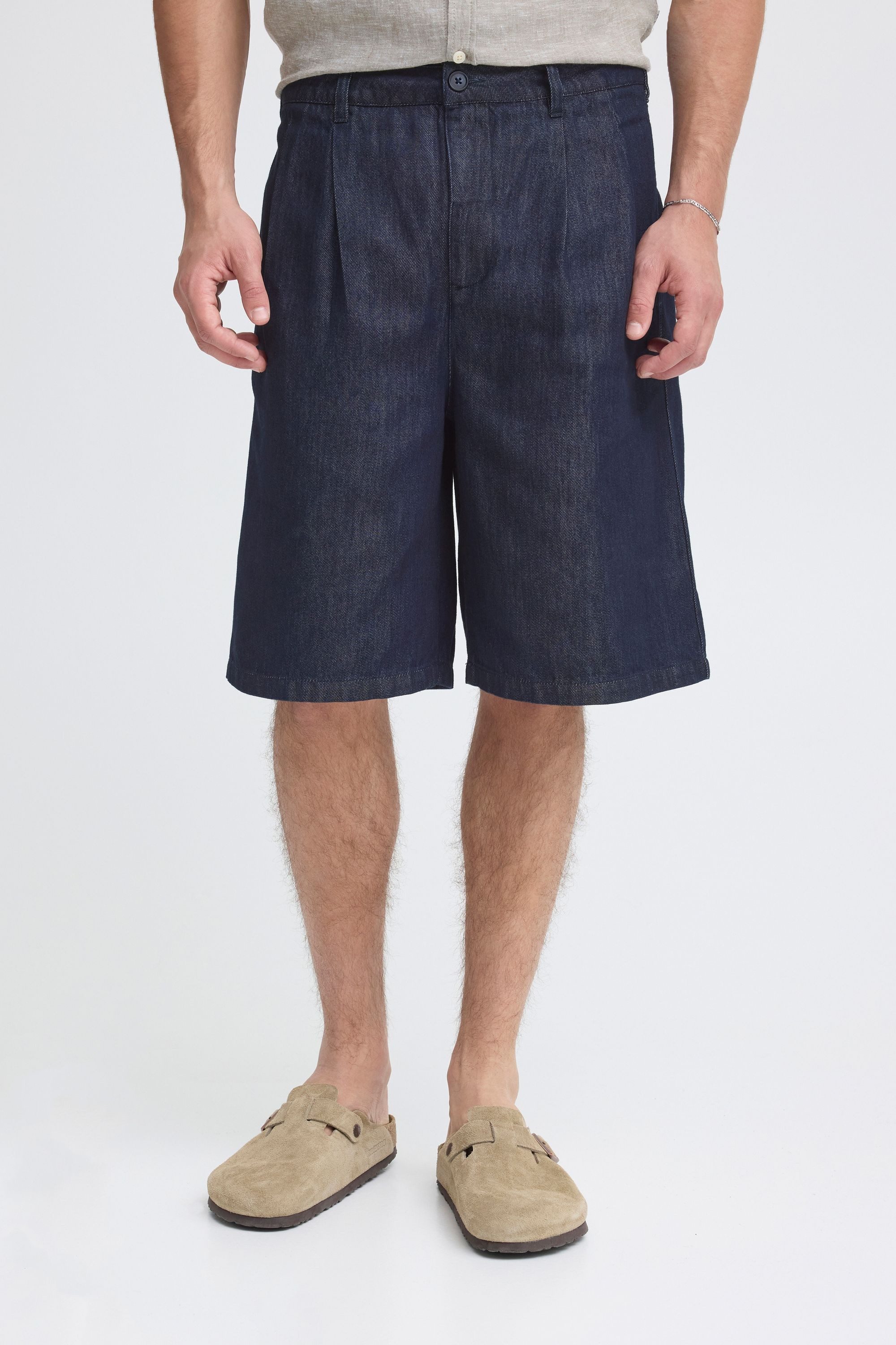 Casual Friday Jeansshorts CFForsberg Weite Jeansshorts mit Bundfalten