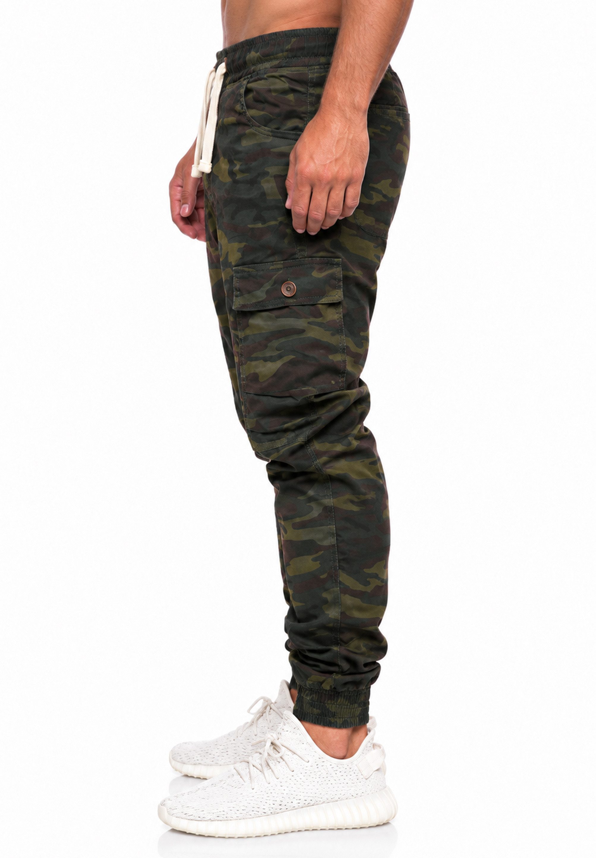behype Cargohose als Stoffhose mit Stretch Chino Cargo Hose mit Tarnmuster für Herren – Bild 3 von 4