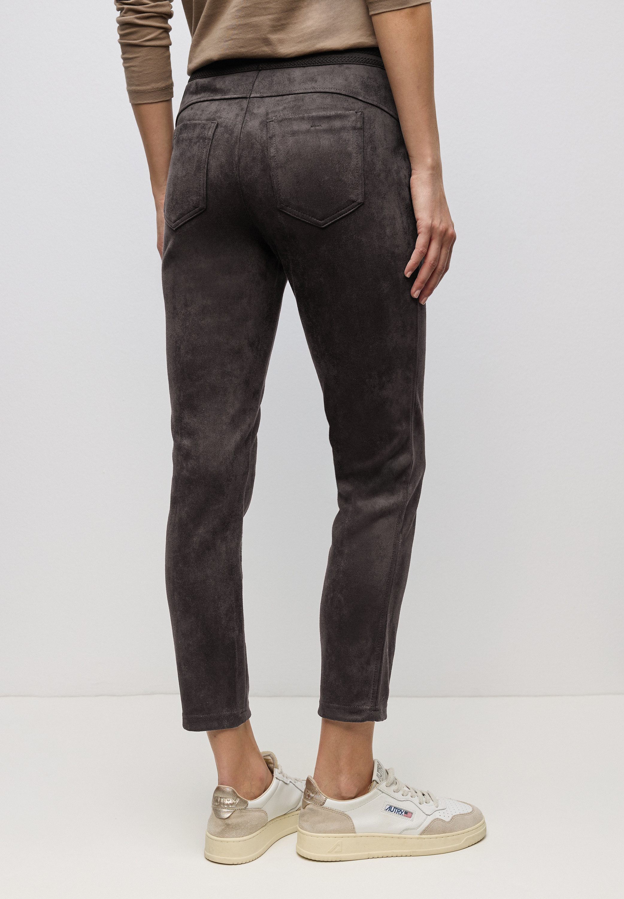 STREET ONE Stoffhose aus Velour – Bild 3 von 5