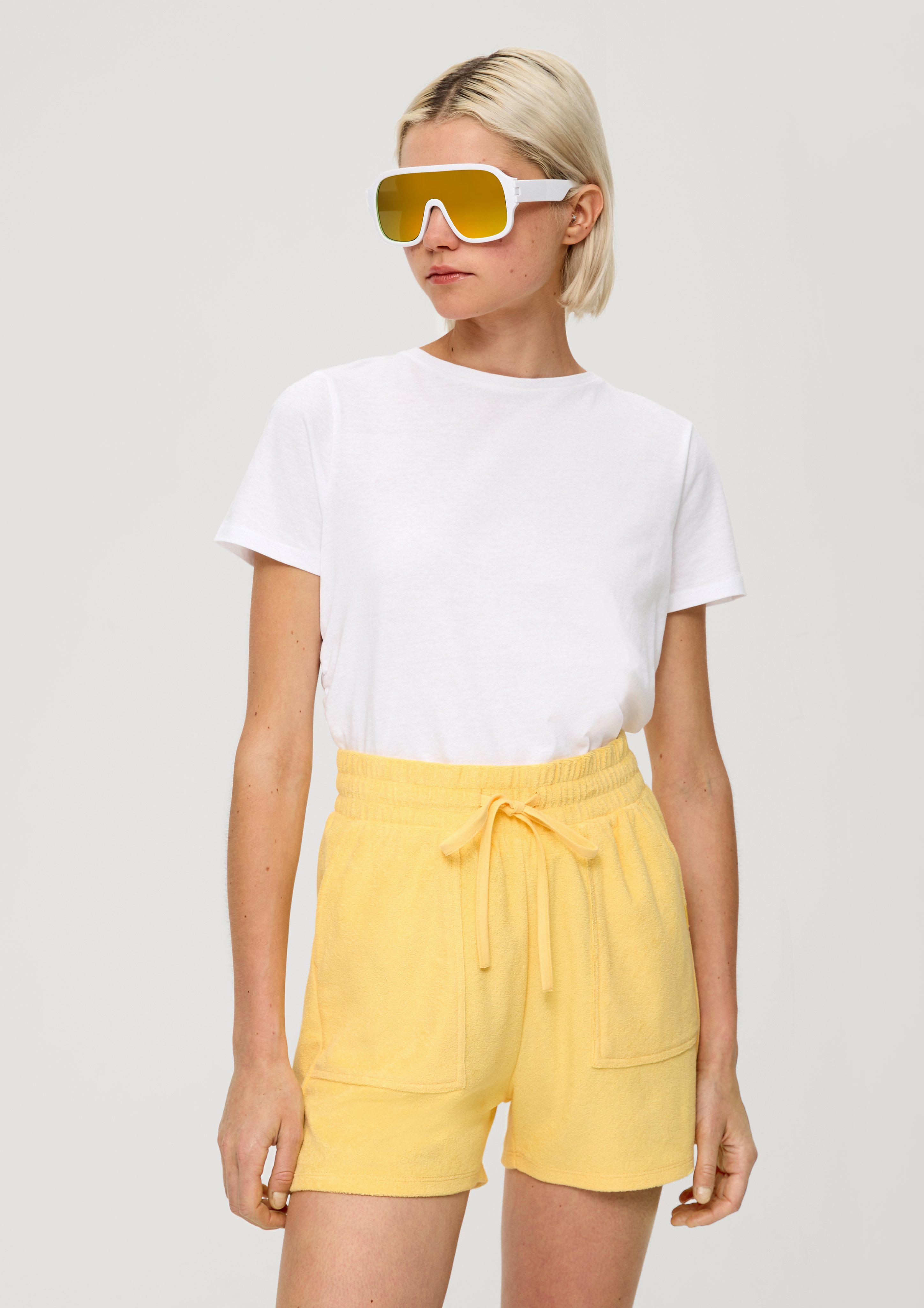 QS Shorts Relaxed: Frottee-Shorts mit Elastikbund zitrone