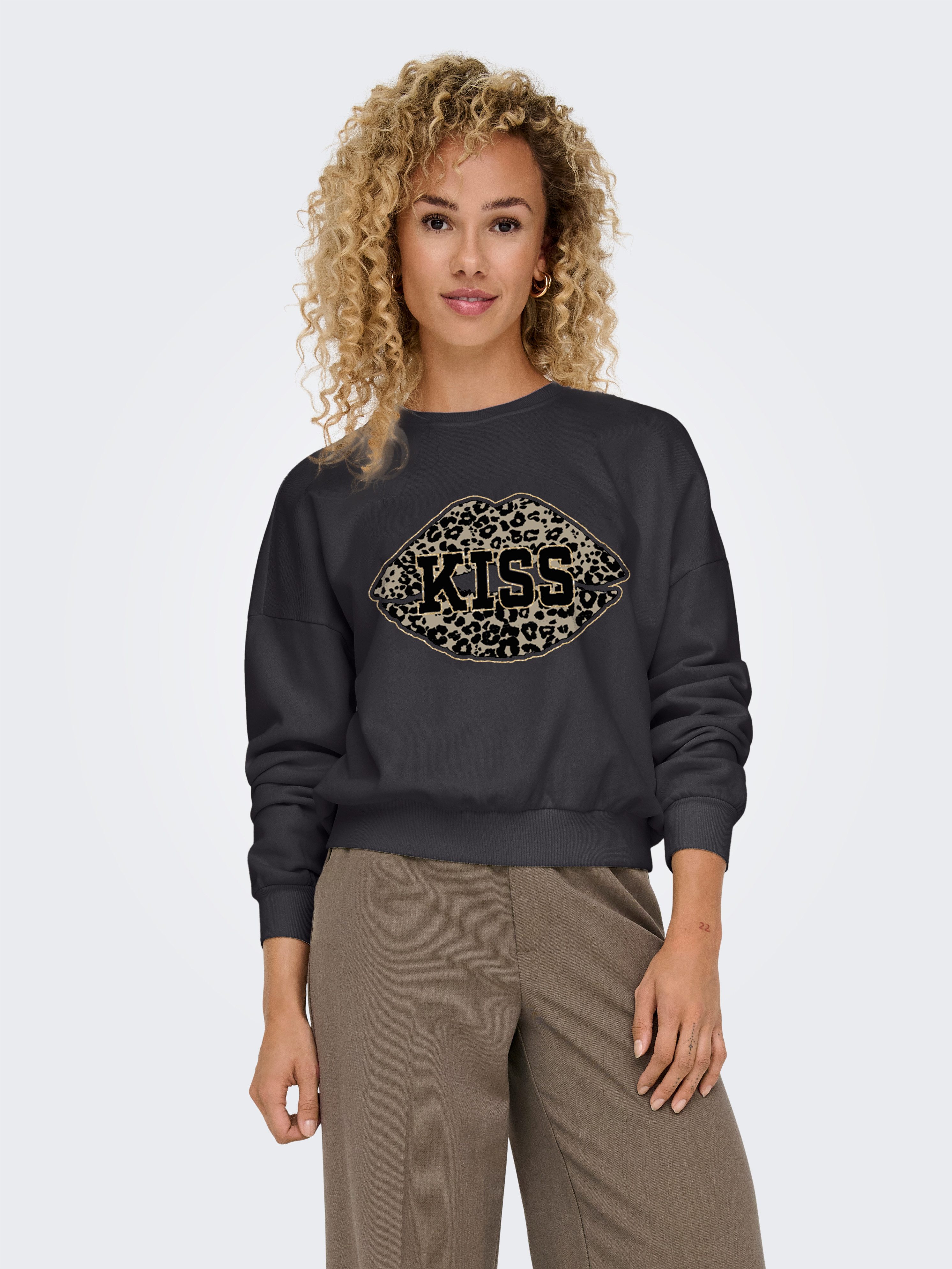 ONLY Sweatshirt ONLLAUREN L/S LEO O-NECK günstig online kaufen