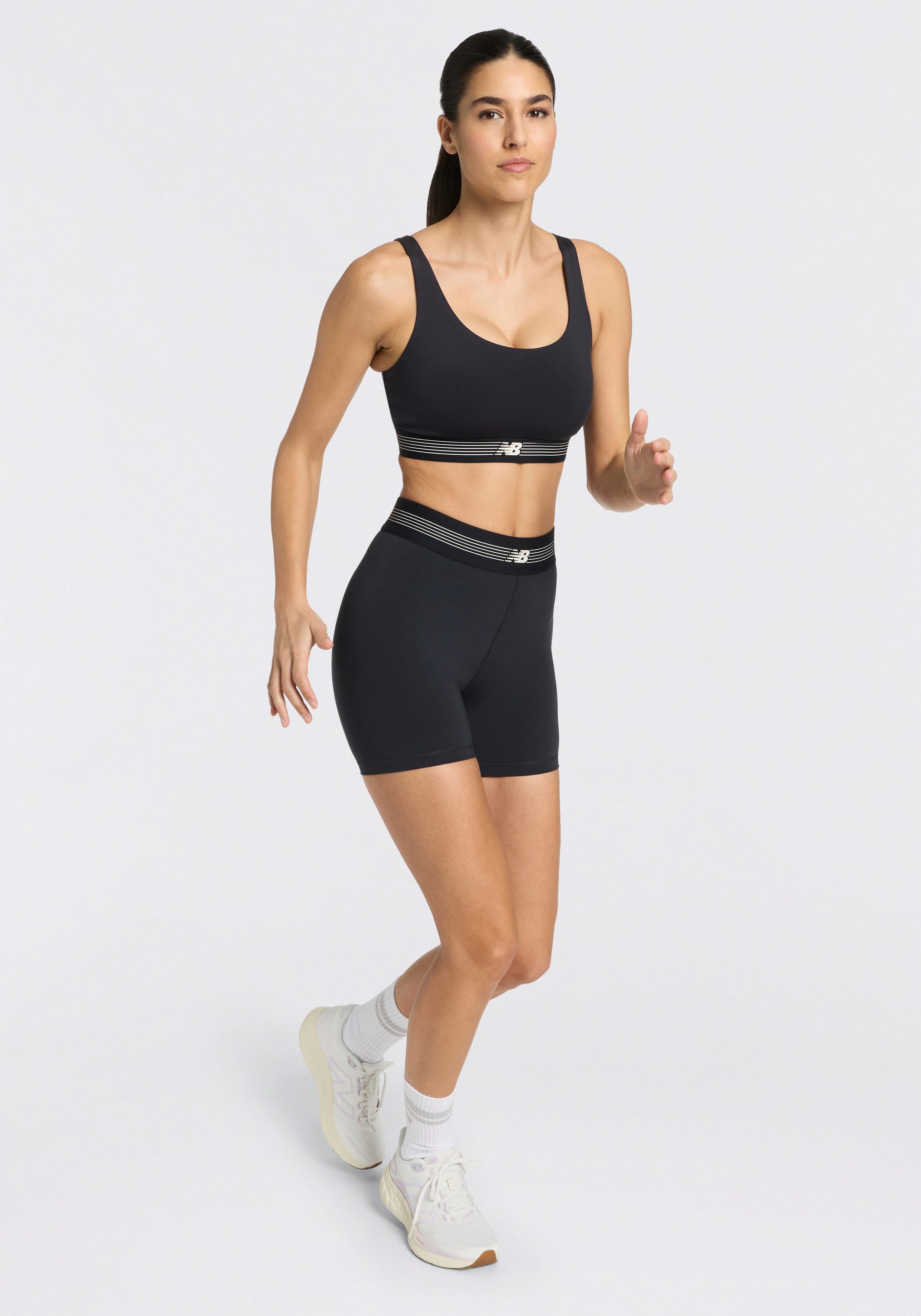 New Balance Trainingsshorts elastischer Materialmix, schnelltrocknendes Material, bequeme Passform