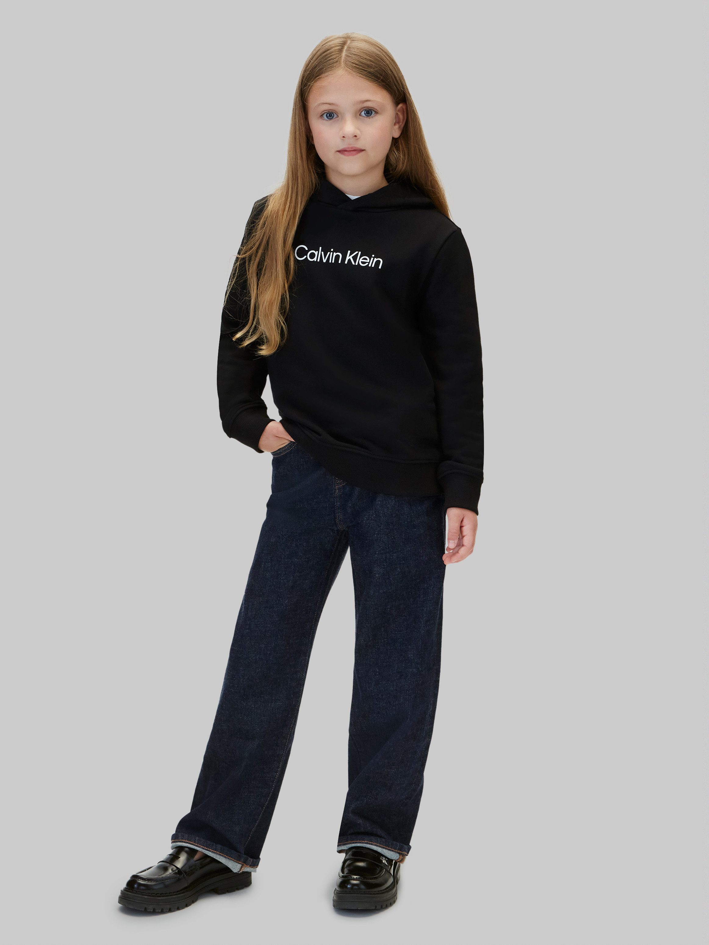 Calvin Klein Jeans Kapuzensweatshirt LOGO REGULAR TERRY HOODIE Regular fit, Logoschriftzug – Bild 5 von 5