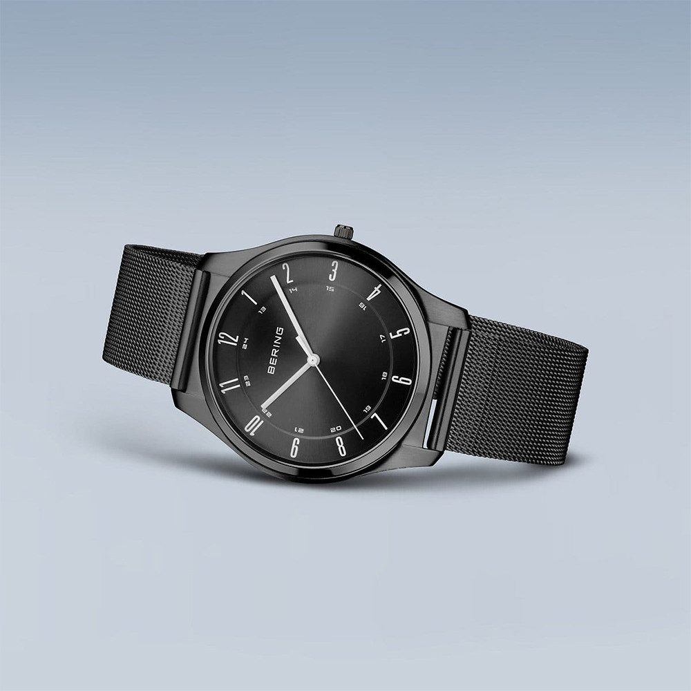 Bering Quarzuhr Bering Ultra Slim schwarz poliert/gebürstet 18340-222 18340-222, Hochwertiges Produkt mit zeitlosem Design, sorgfältiger Verarbeitung