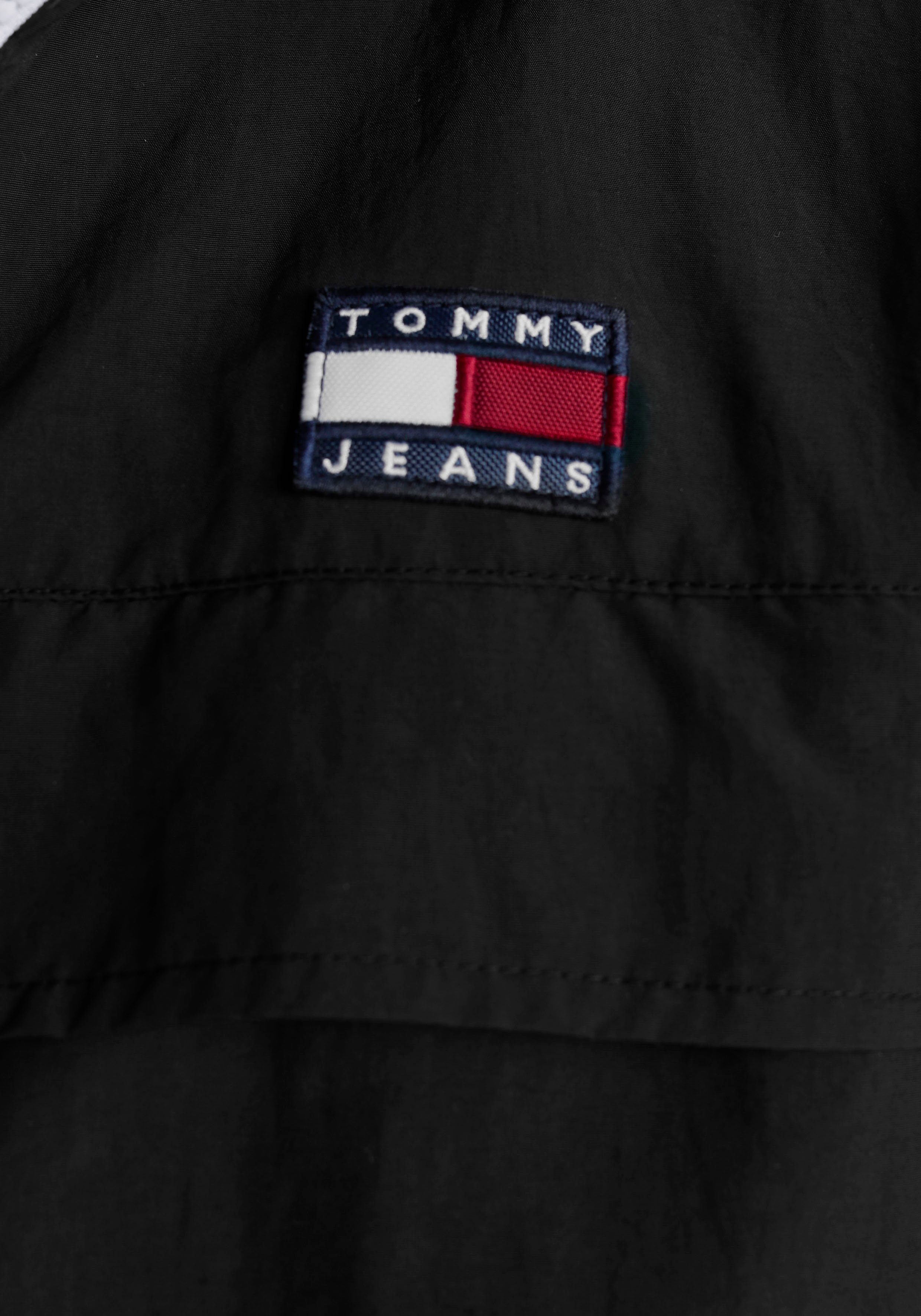 Tommy Jeans Windbreaker TJM CHICAGO Kapuze WINDBREAKER Black mit