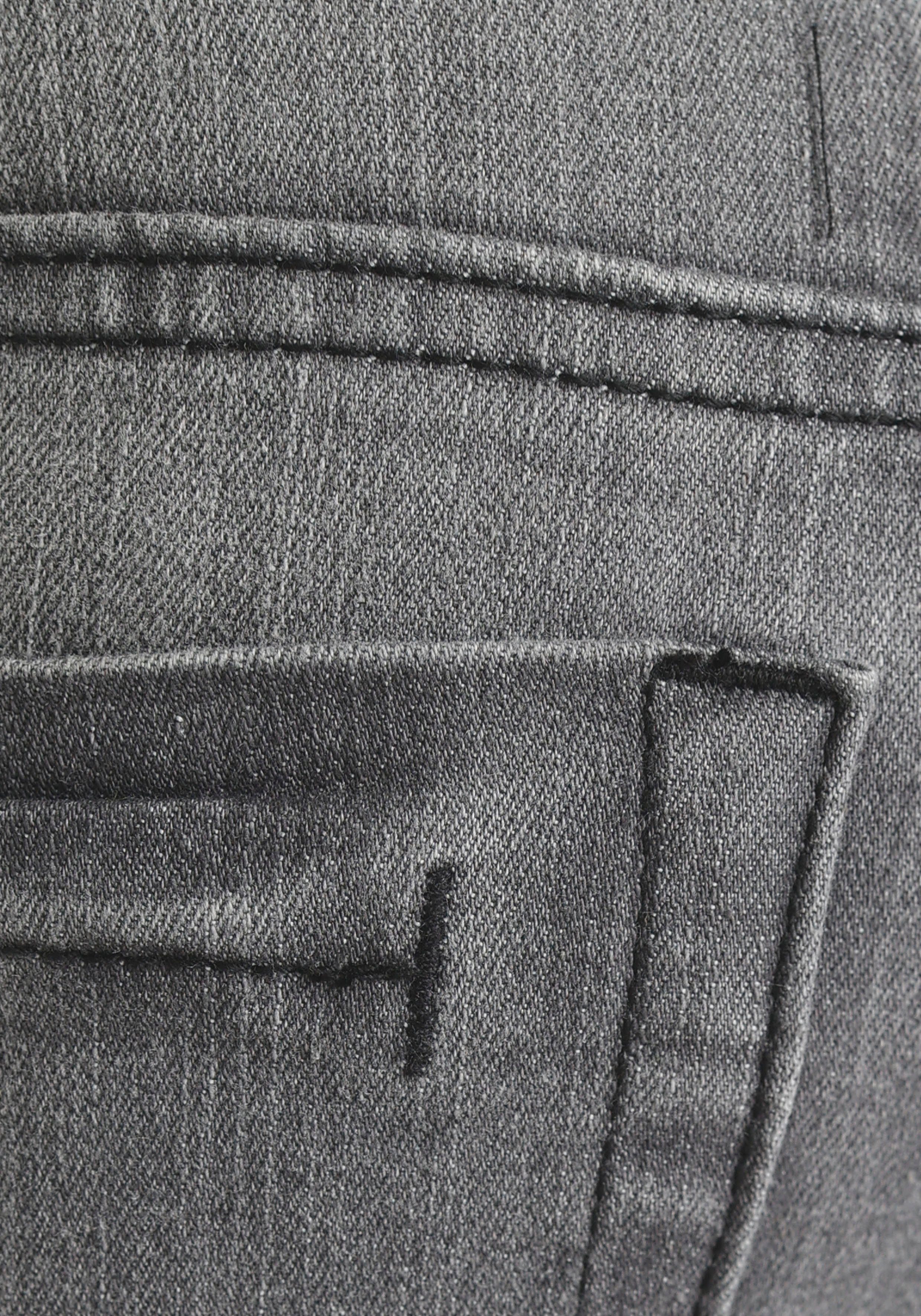 Arizona Stretch-Jeans schmale Form mit Waschung toller