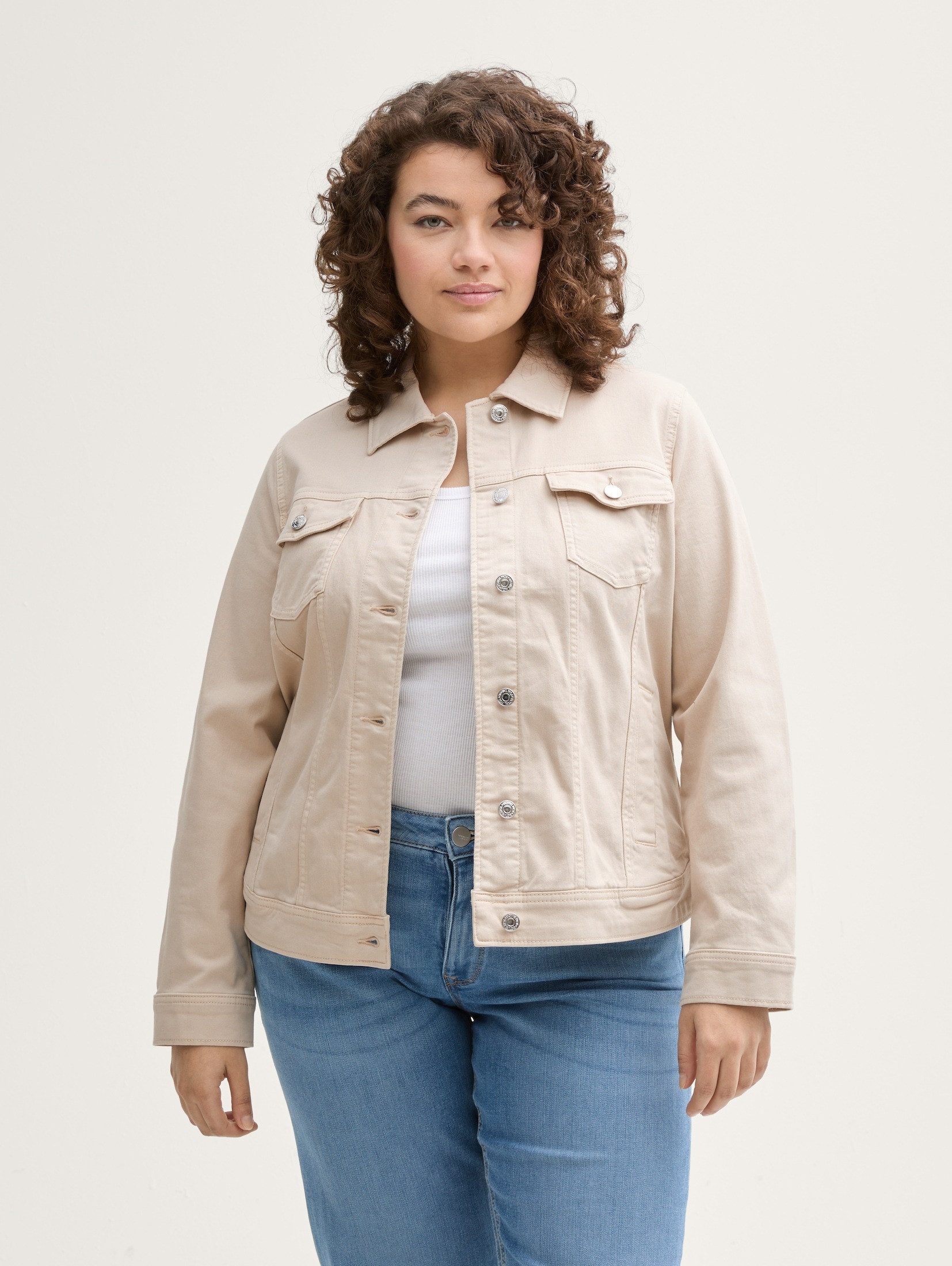 TOM TAILOR PLUS Jeansjacke Plus Size - Jeansjacke mit Eingriffstaschen günstig online kaufen