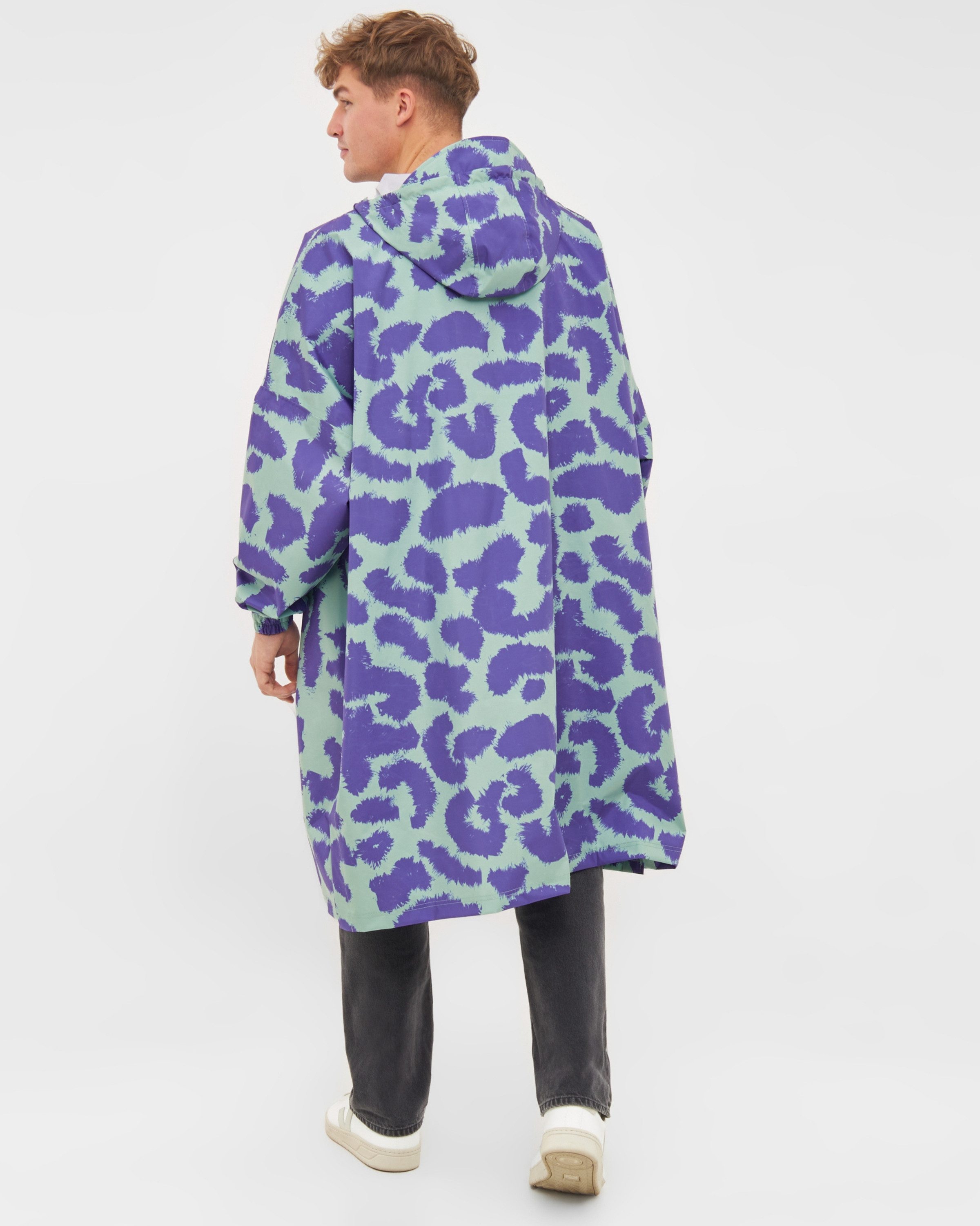 LARKSON Regenponcho Lykke Regenponcho, Wassersäule 10.000 mm (1-St) Wasserdichtes Regencape mit verschweißten Nähten