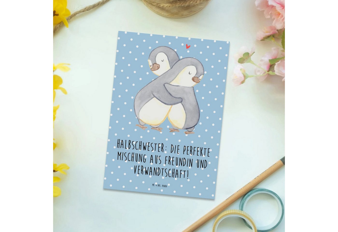 Thumbnail - Mr. & Mrs. Panda Postkarte Halbschwester Glück - Blau Pastell - Geschenk, Geschenkideen, Ansicht, Charmante Designs