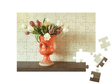 puzzleYOU Puzzle Blumenstrauß aus Tulpen in einer Keramik-Vase, 48 Puzzleteile, puzzleYOU-Kollektionen Blumenvasen, Blumen & Pflanzen