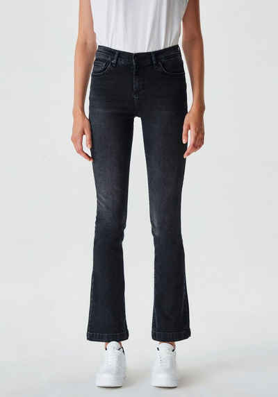 LTB Bootcut-Jeans »FALLON« mit ausgestelltem Bein und normaler Leibhöhe im 5-Pocket-Stil