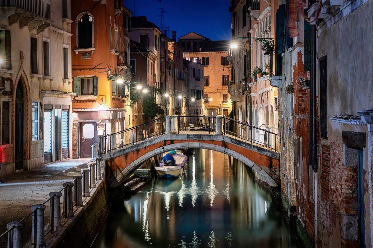 Papermoon Fototapete Venedig bei Nacht