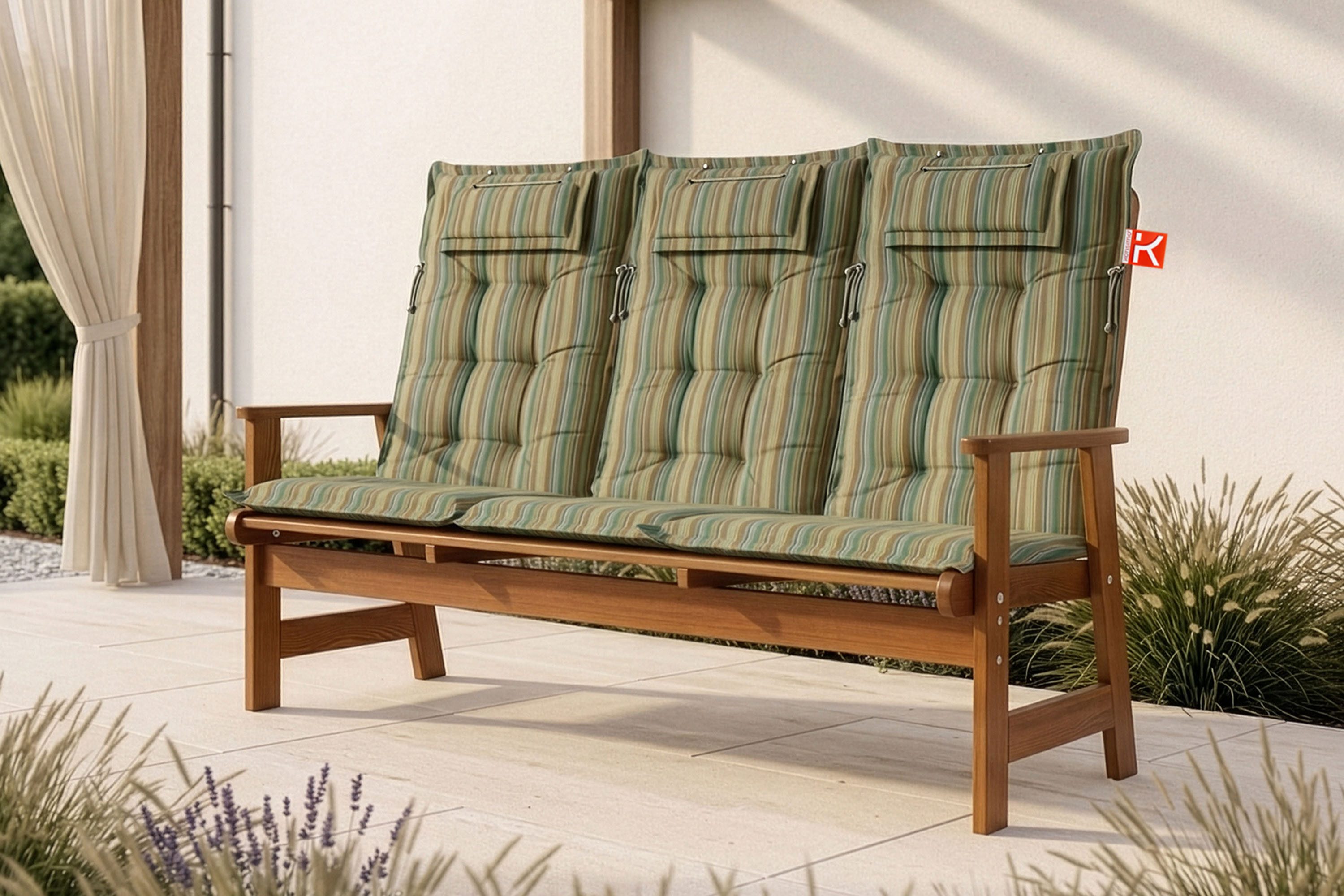 KONSIMO® Gartenbank ALCES Gartenbank Sitzbank, FSC-zertifiziert, handgefertigt (1x Sitzbank mit 3x Sitzkissen, Maße: 170x106x70 cm), hergestellt in der EU, massives Kiefernholz, 3-Sitzer
