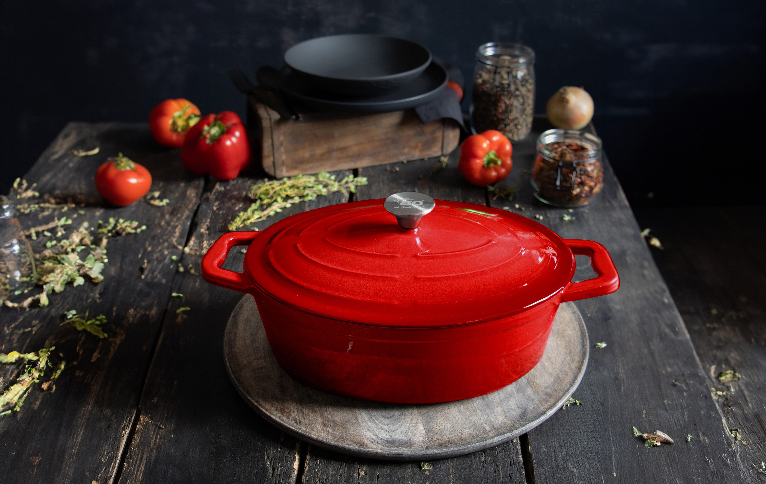 Elo Bräter Kirschrot Gusseisen Topf 33 cm, Gusseisen (2-tlg., Topf inkl. Deckel), Kondesationsrillen im Deckel für zarte Bratergebnisse