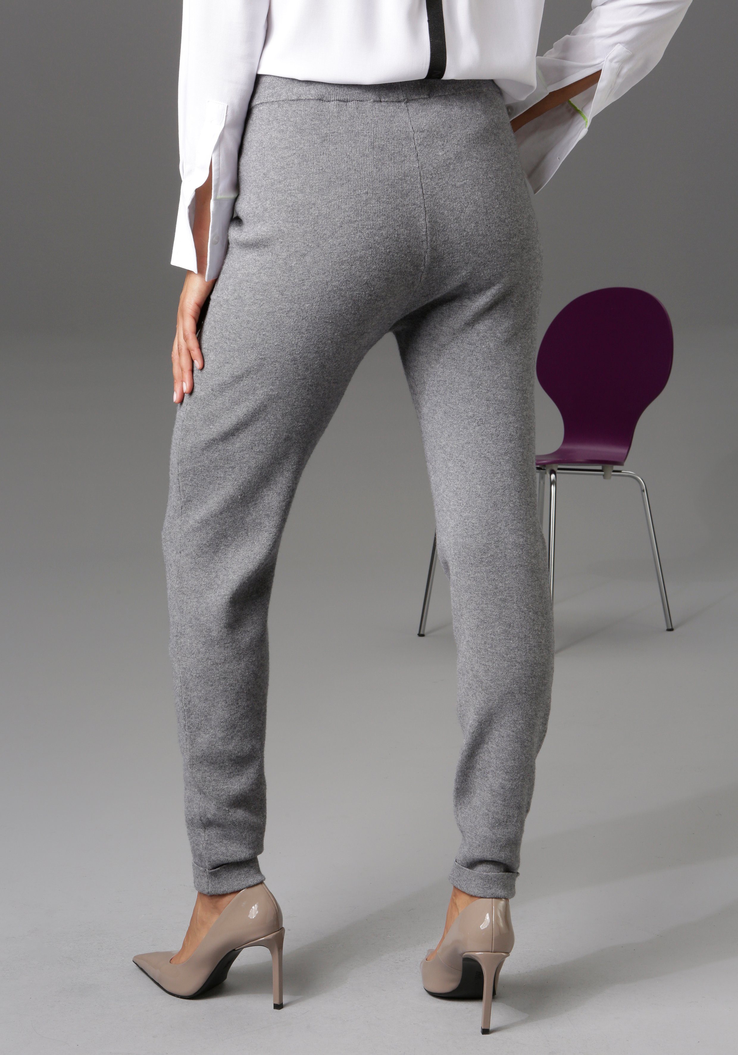 Aniston CASUAL Strickhose mit 2 aufgesetzten grau-meliert Taschen