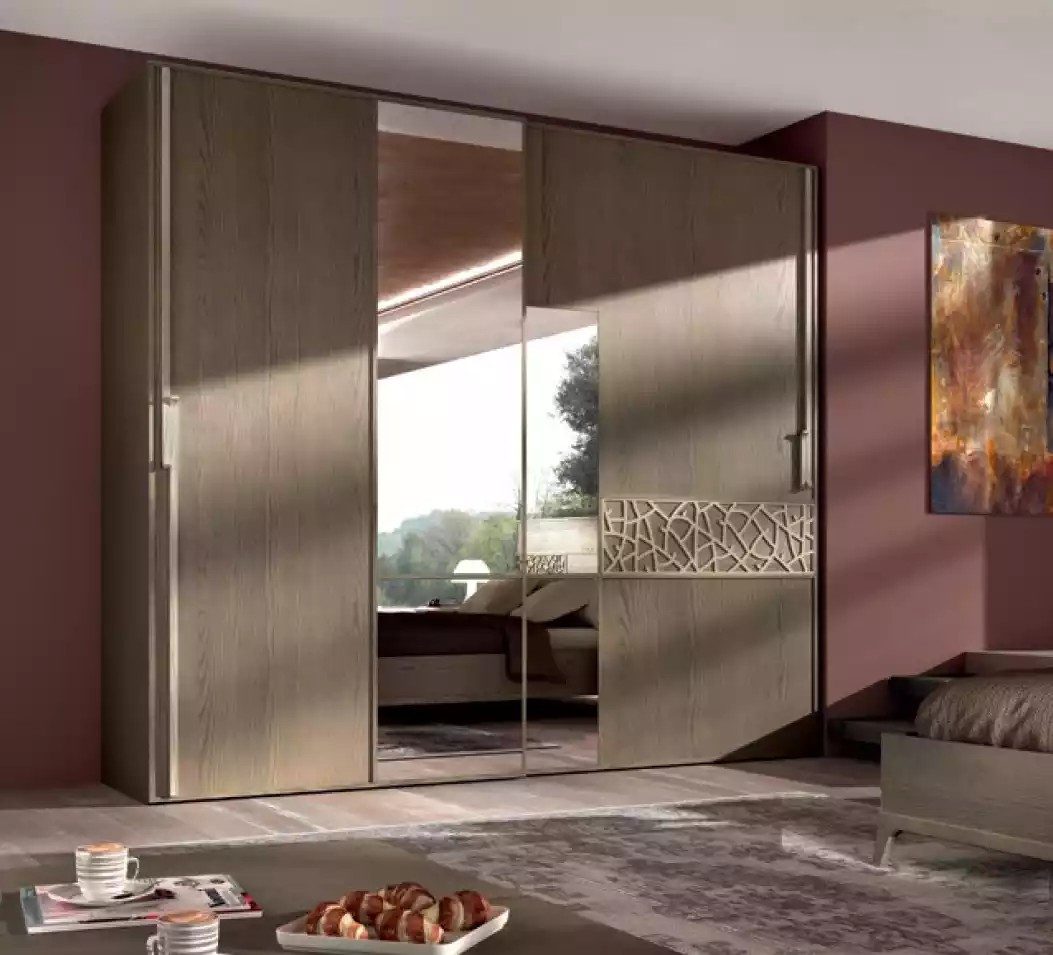 Kleiderschrank Klassischer Holzkleiderschrank für stilvolle Schlafzimmermöbel