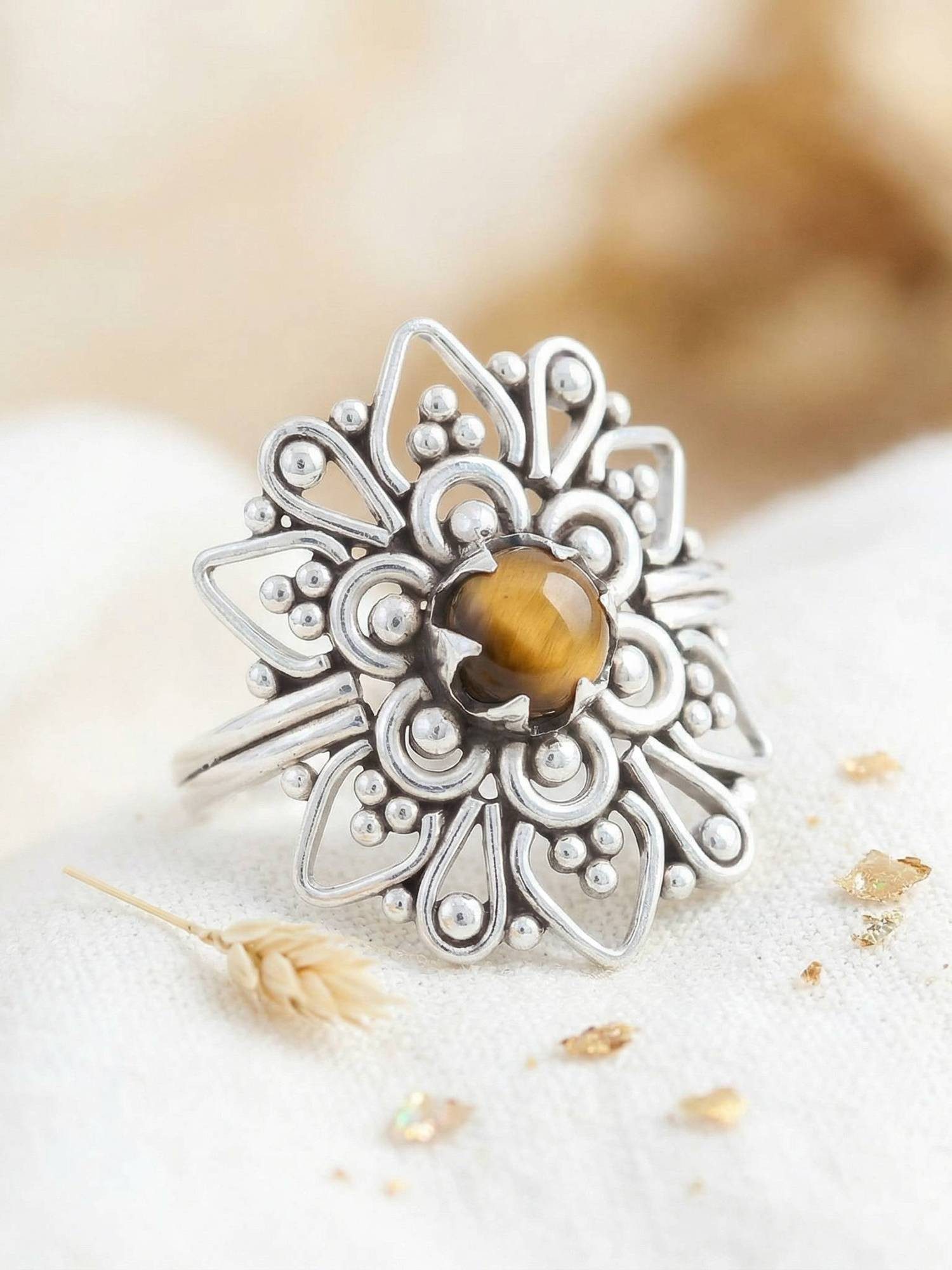 mantraroma Silberring MUDARA-EMPAT aus 925 Silber mit Tigerauge (Ring mit Schmuckbeutel), Damenring aus 925er Silber