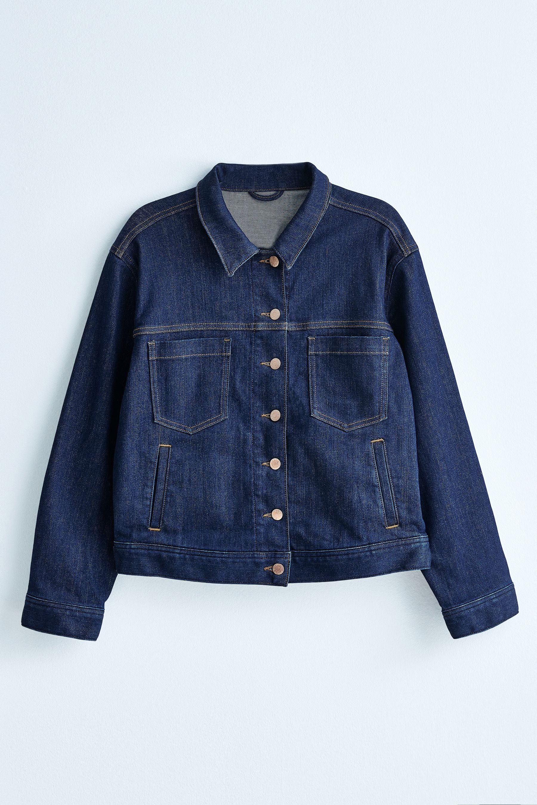 Jeansjacke Own. Kurze Jeansjacke im Westernstil