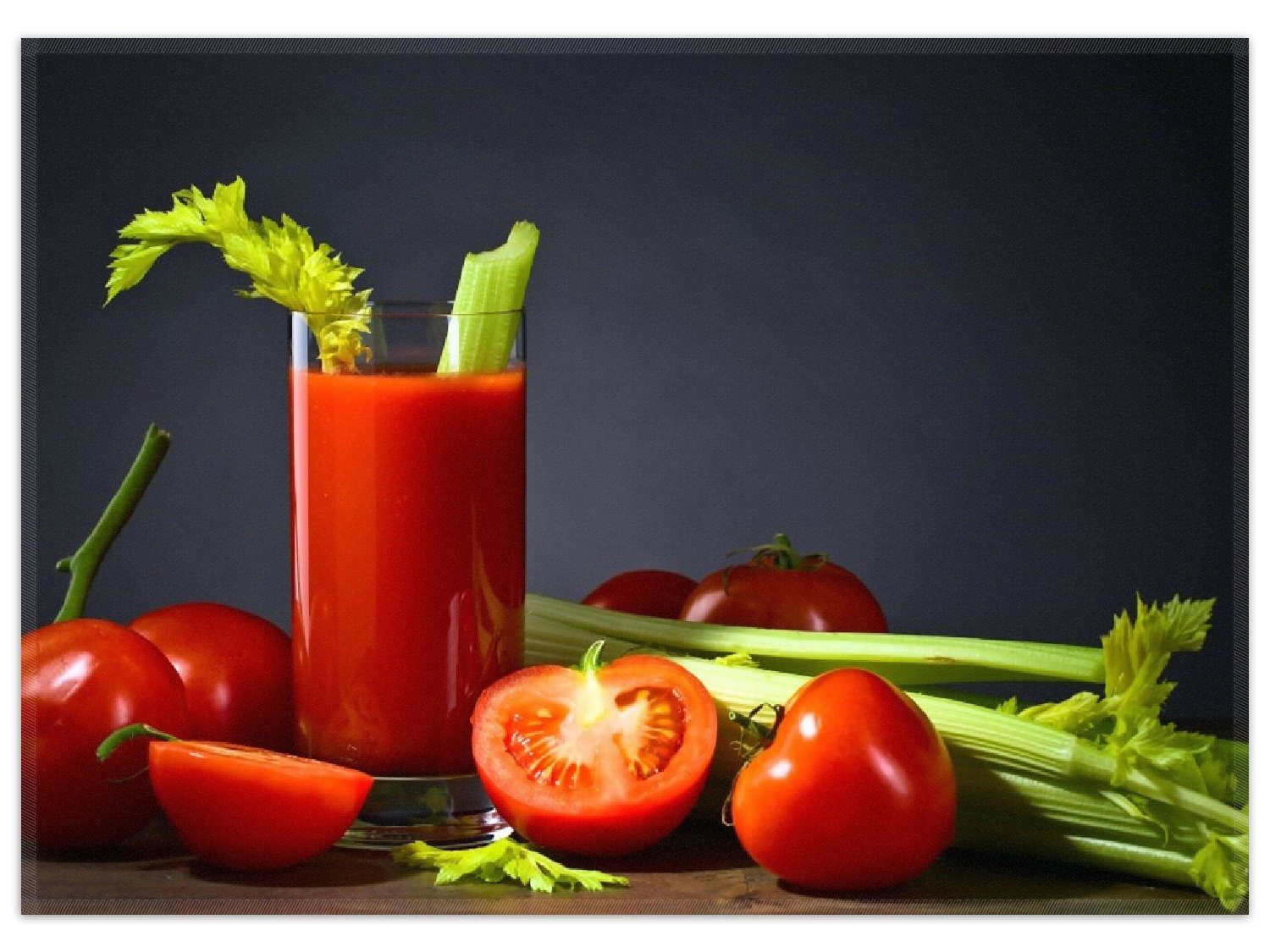 Teppich Frischer Tomatensaft mit Sellerie