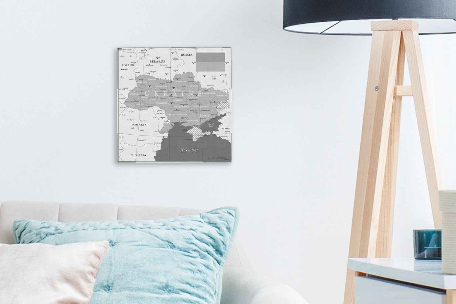 OneMillionCanvasses® Leinwandbild Illustration einer mit der - Flagge weiß, Bilder Wohnzimmer schwarz Karte Schlafzimmer (1 St), der Leinwand Ukraine für und