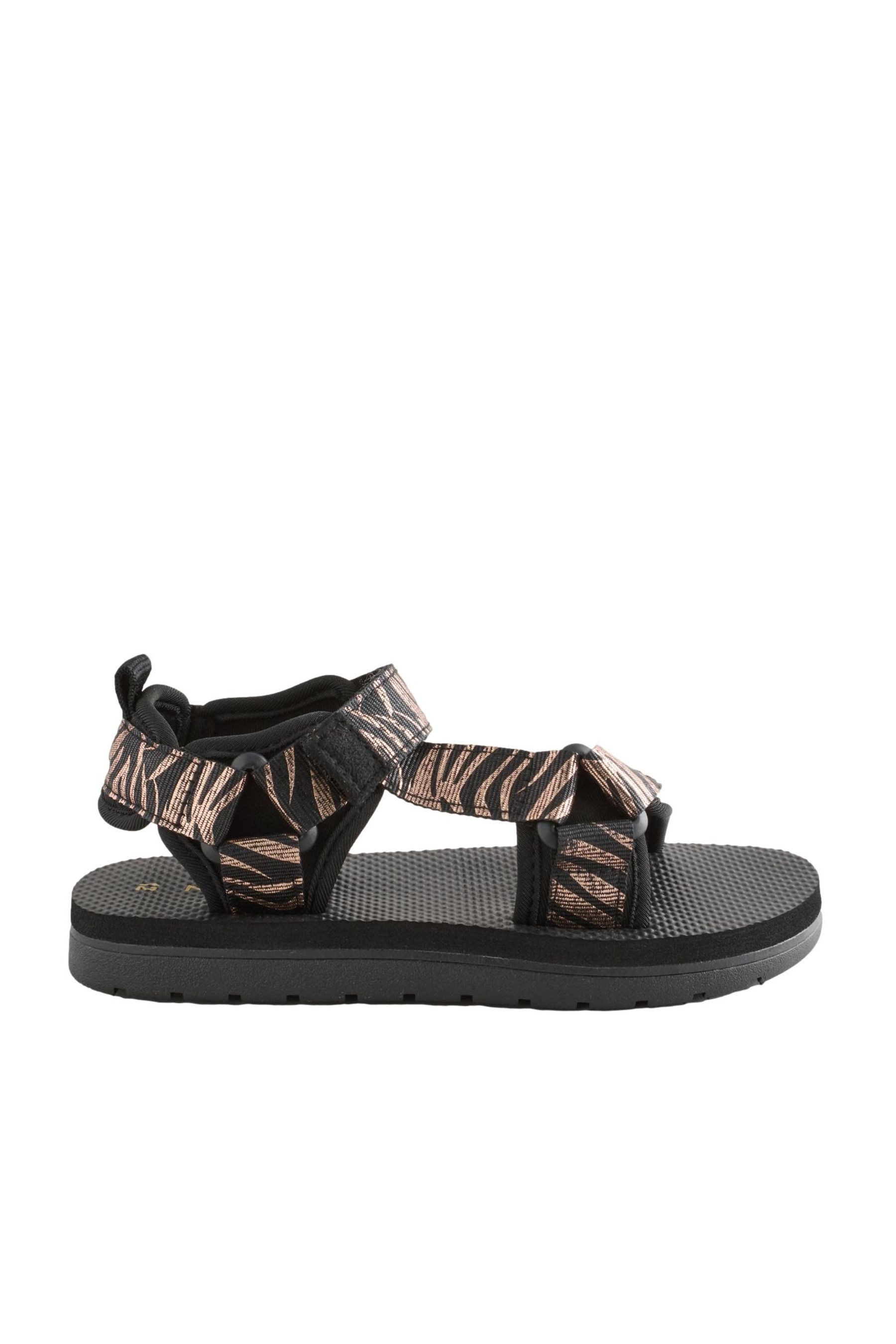Next Trekker-Sandalen Sandale (1-tlg)