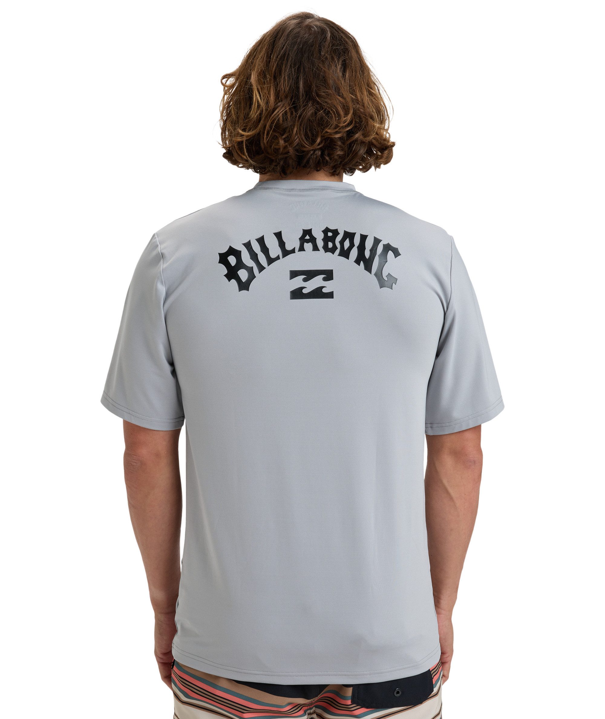 Billabong T-Shirt ARCH WAVE SS aus Polyester und Elasthan, in den Größen XS bis XXL