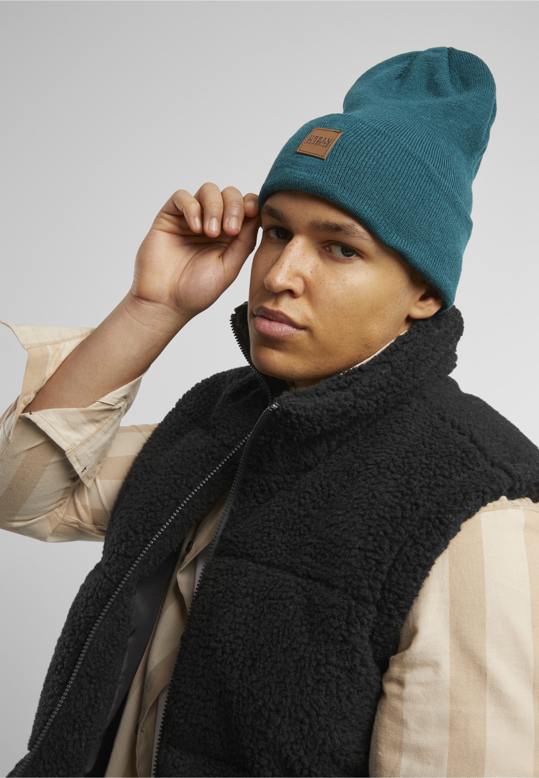 URBAN CLASSICS Beanie Urban Classics Unisex Synthetic Leatherpatch Long Beanie (1-St)