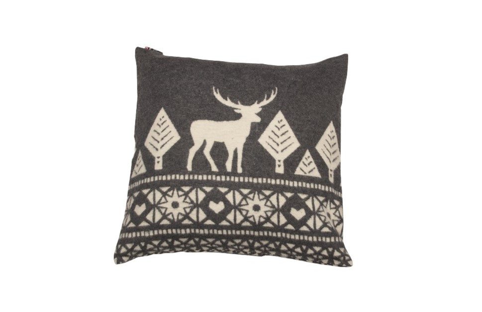 Kissenhülle Silvretta 'Folklore mit Hirsch' 50 x 50 cm