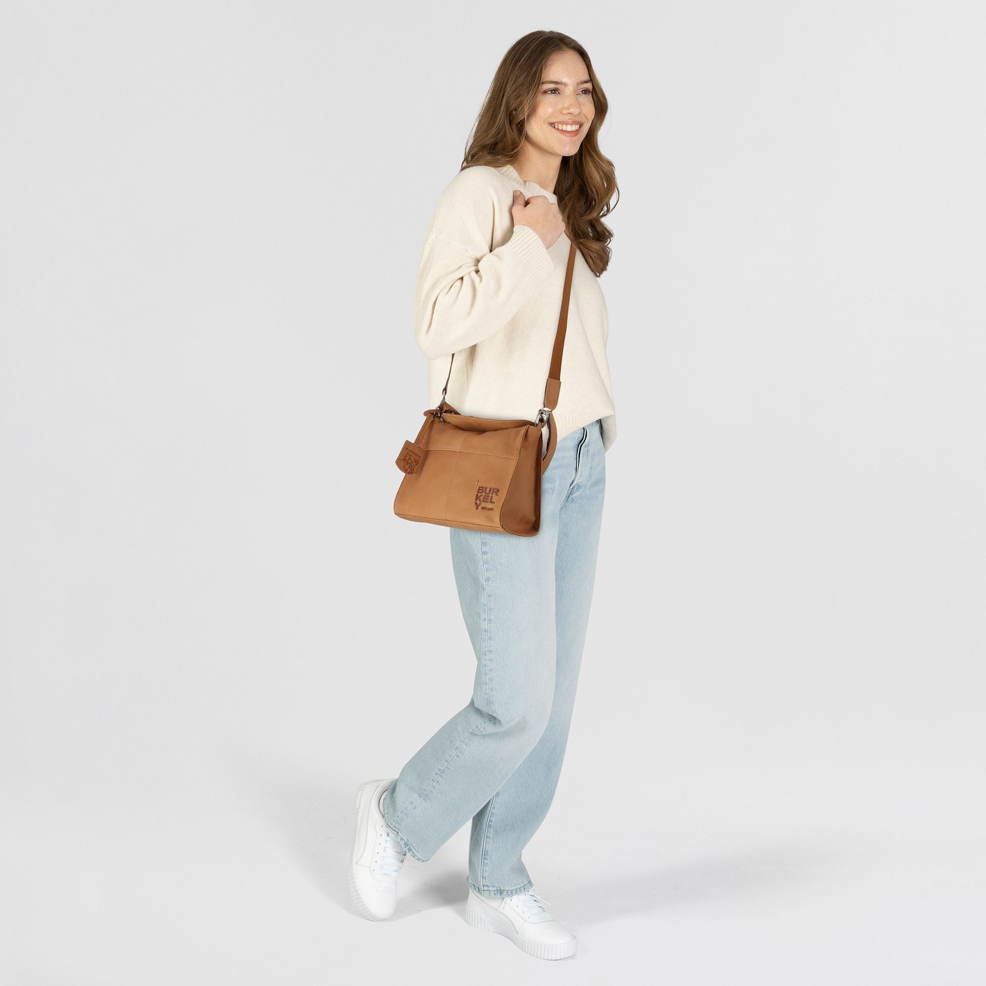 Burkely Schultertasche Rogue Robyn, Leder günstig online kaufen
