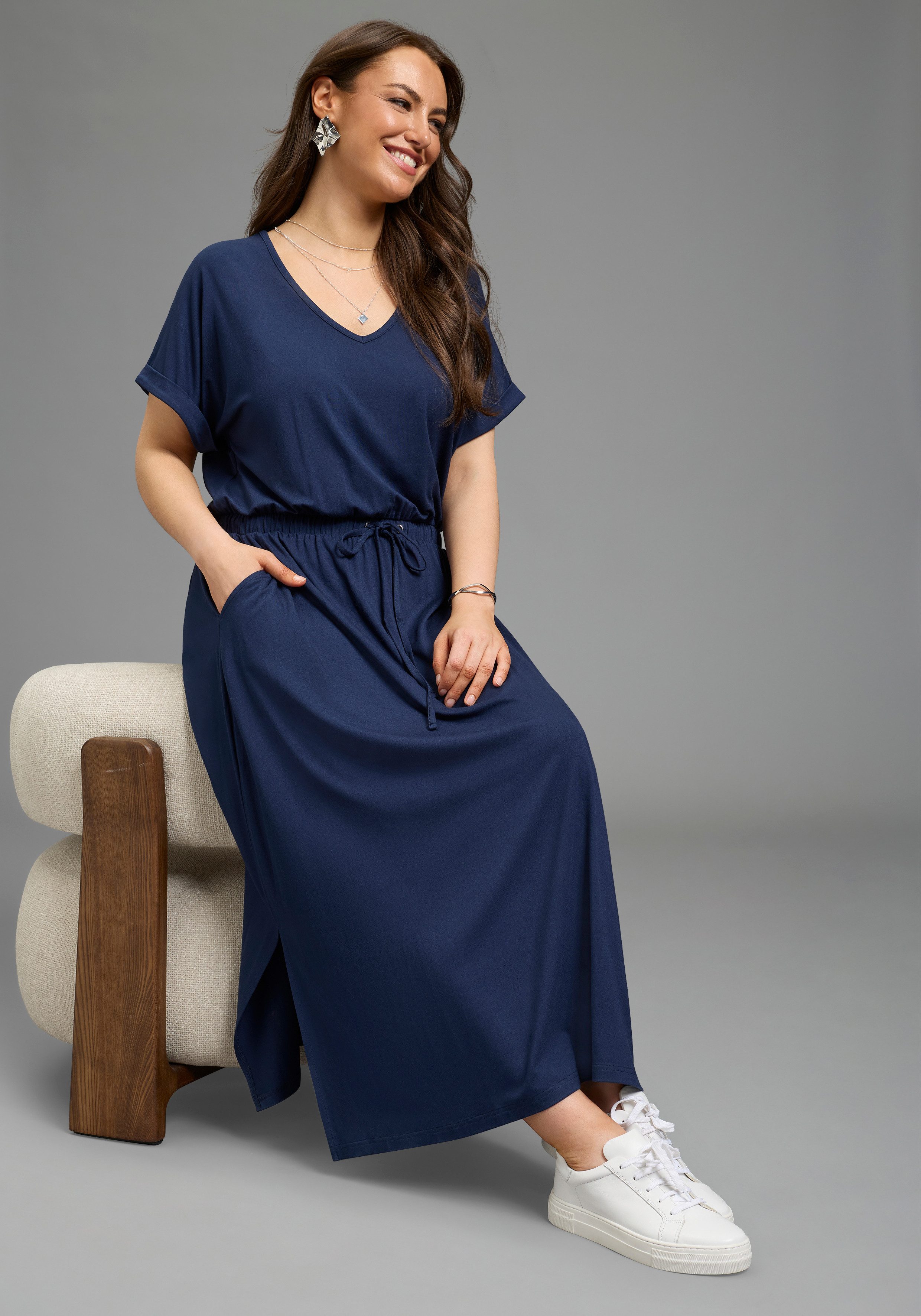Laura Scott CURVE Jerseykleid in Midilänge, V-Ausschnitt, praktische Eingri günstig online kaufen