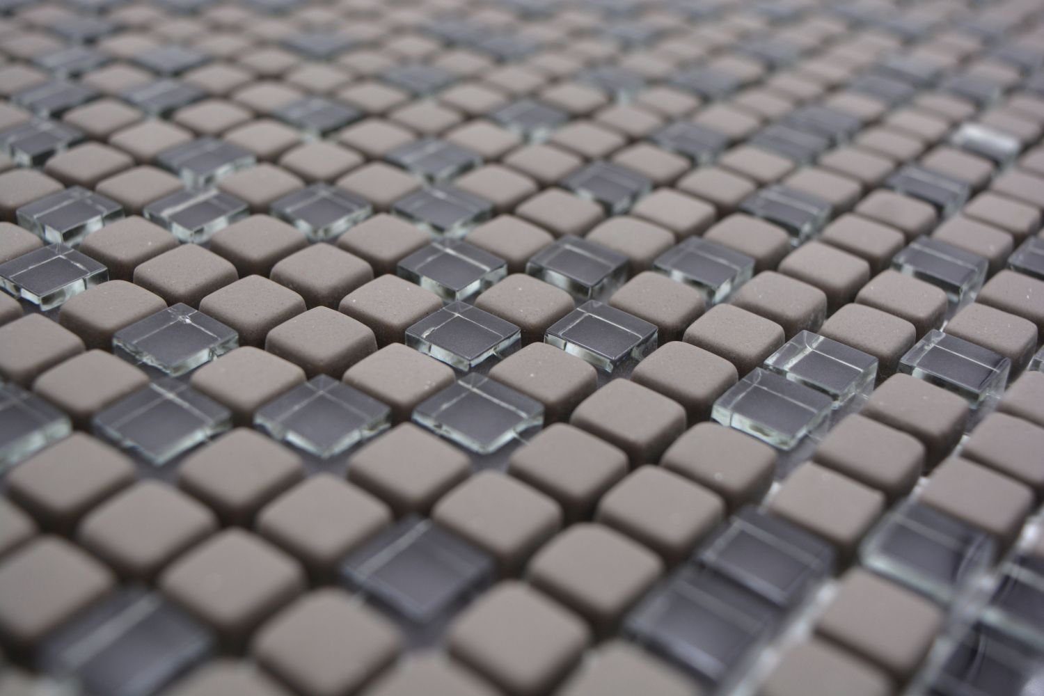 Mosani Wandbelag Mosaikfliesen Fliese Glasmosaik Nachhaltiger matt Recycling graubraun
