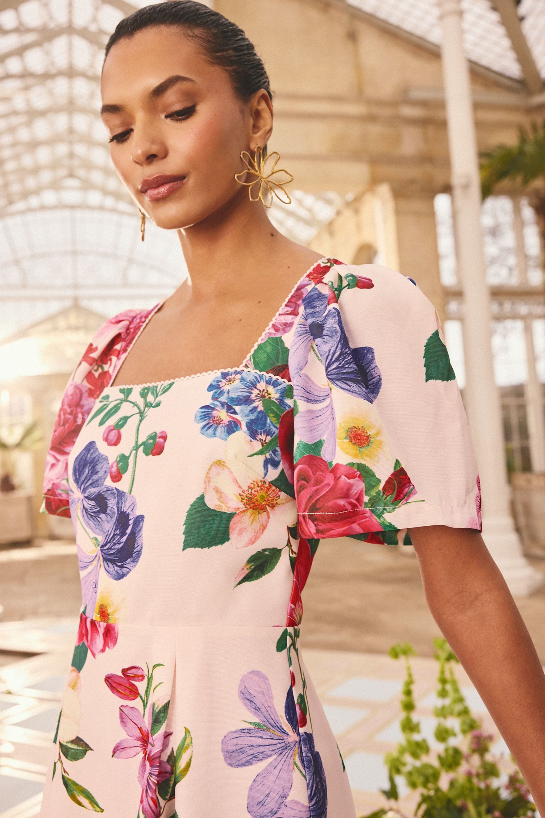 Love & Roses Minikleid Love & Roses Strukturiertes Minikleid, Puffärmel (1-tlg)