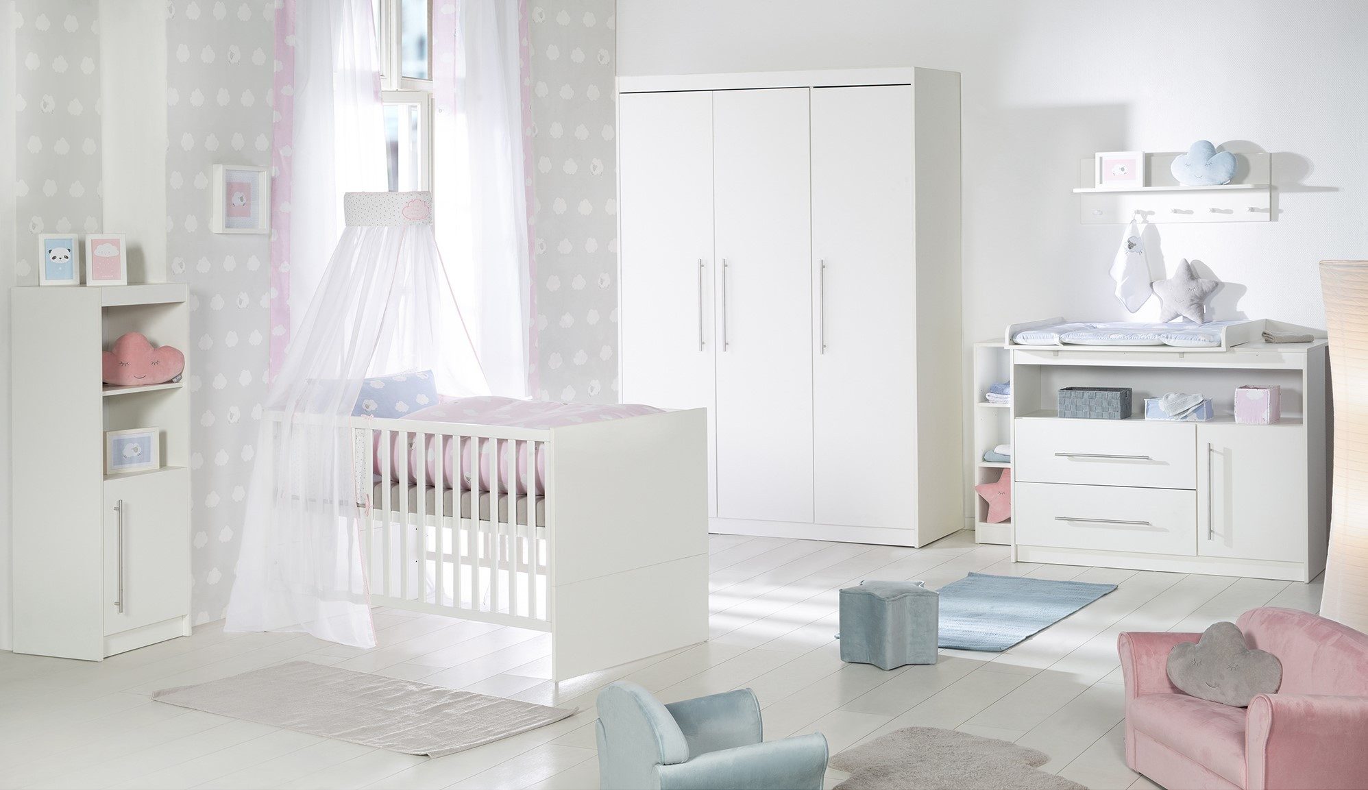 roba® Babyzimmer-Komplettset Maren, Gitterbett, Wickelkommode & 3-türiger S günstig online kaufen