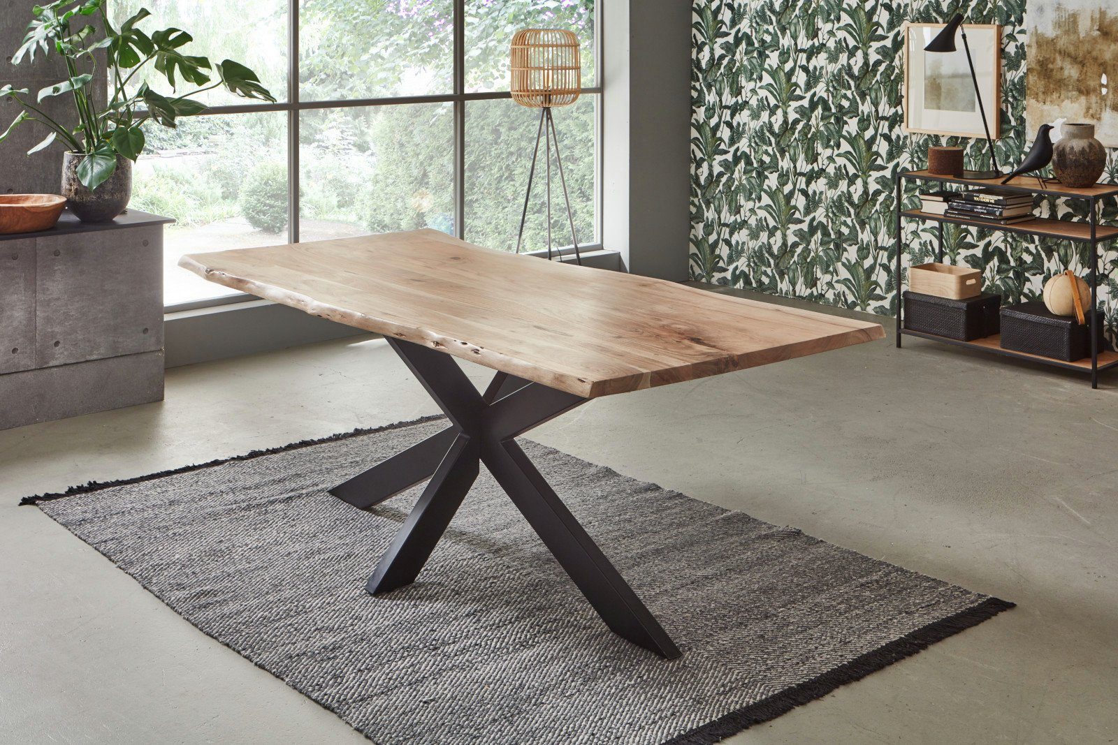 Noah, Junado® Massivholz 26mm natürliche Akazie Tischplatte nussbaumfarben Baumkante