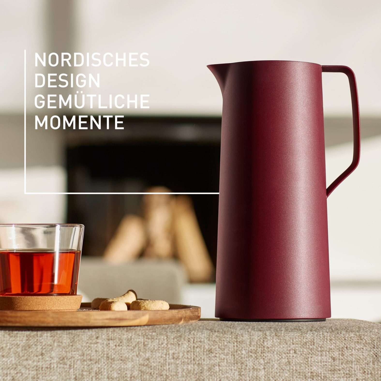 Emsa Isolierkanne Motiva in modernem Design, 100% auslaufsicher, Made in Germany, 1 l, (doppelwandiger Glasisolierkolben, bis zu 12h warm/24h kalt), Quick-Press-Deckel, Einhandbedienung, ergonomischer Schraubdeckel