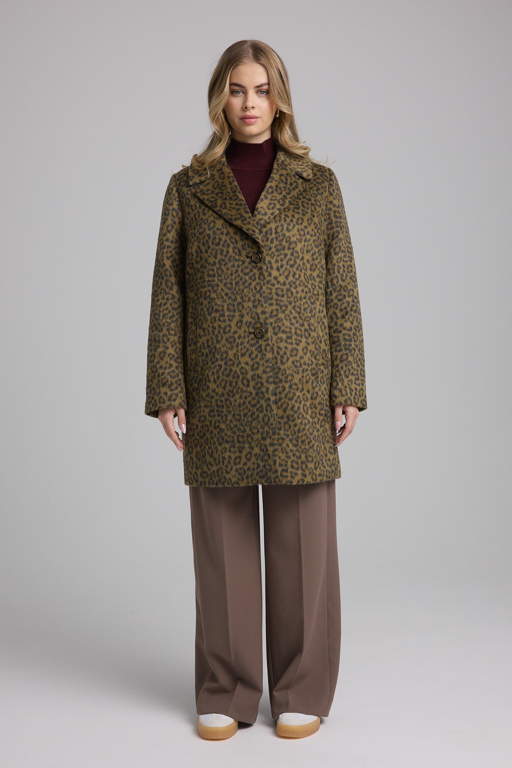 Manisa Fellimitatmantel mit Animal-Print und Reverskragen günstig online kaufen