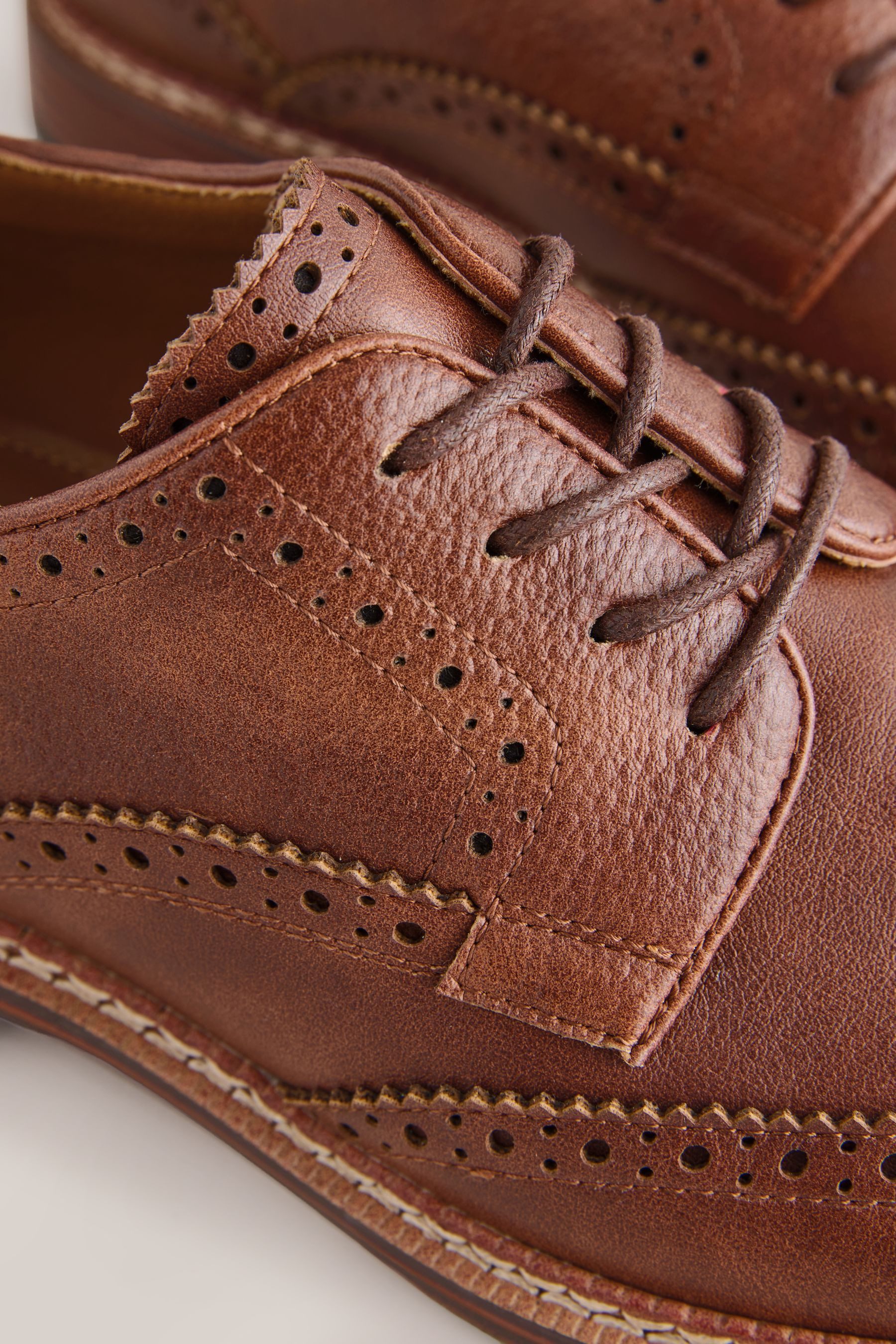Next Derby-Schuhe aus Leder mit leichtem Keilabsatz Keilpumps (1-tlg)