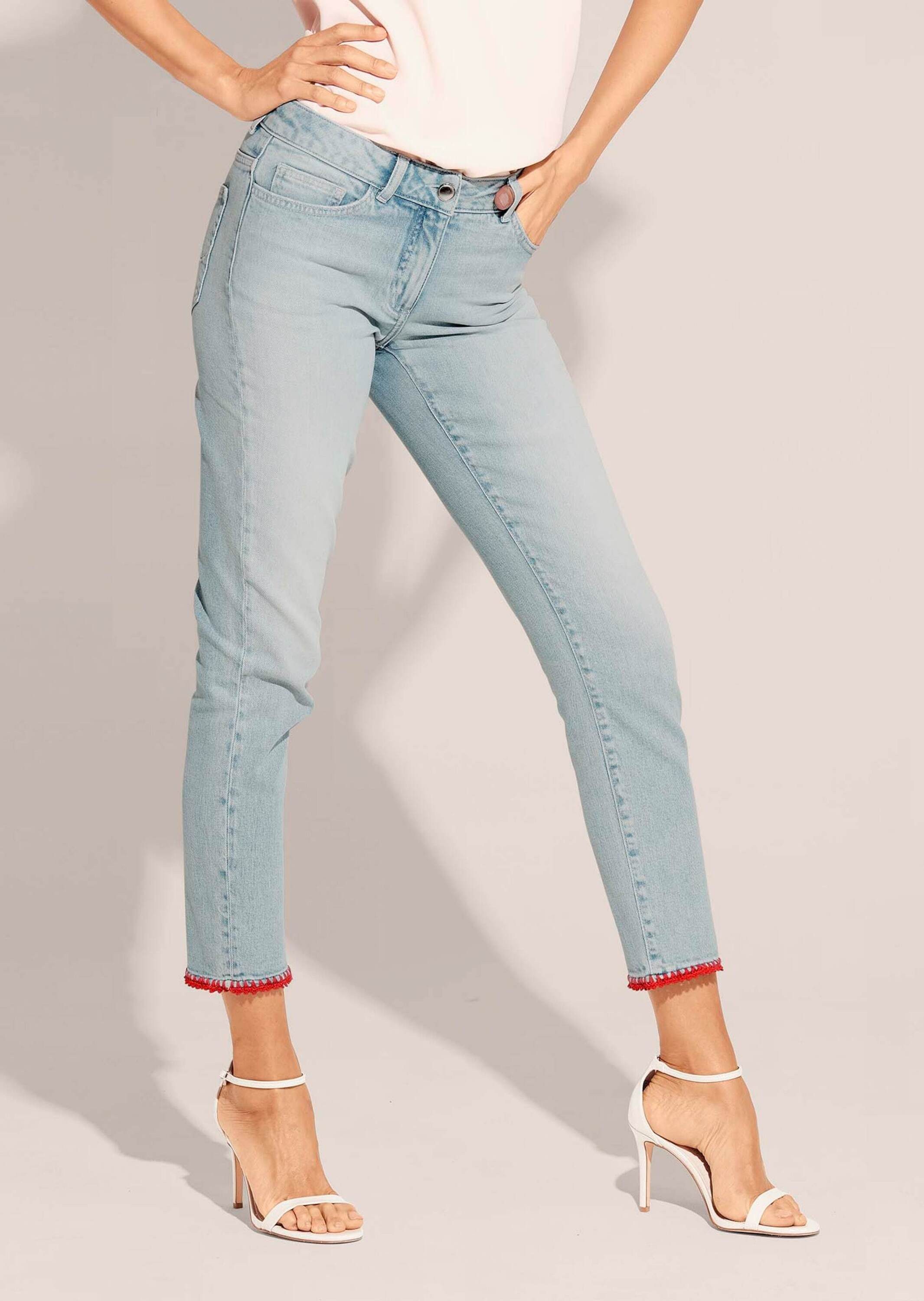 Gerade Jeans Jeans mit farbigem Beinabschluss