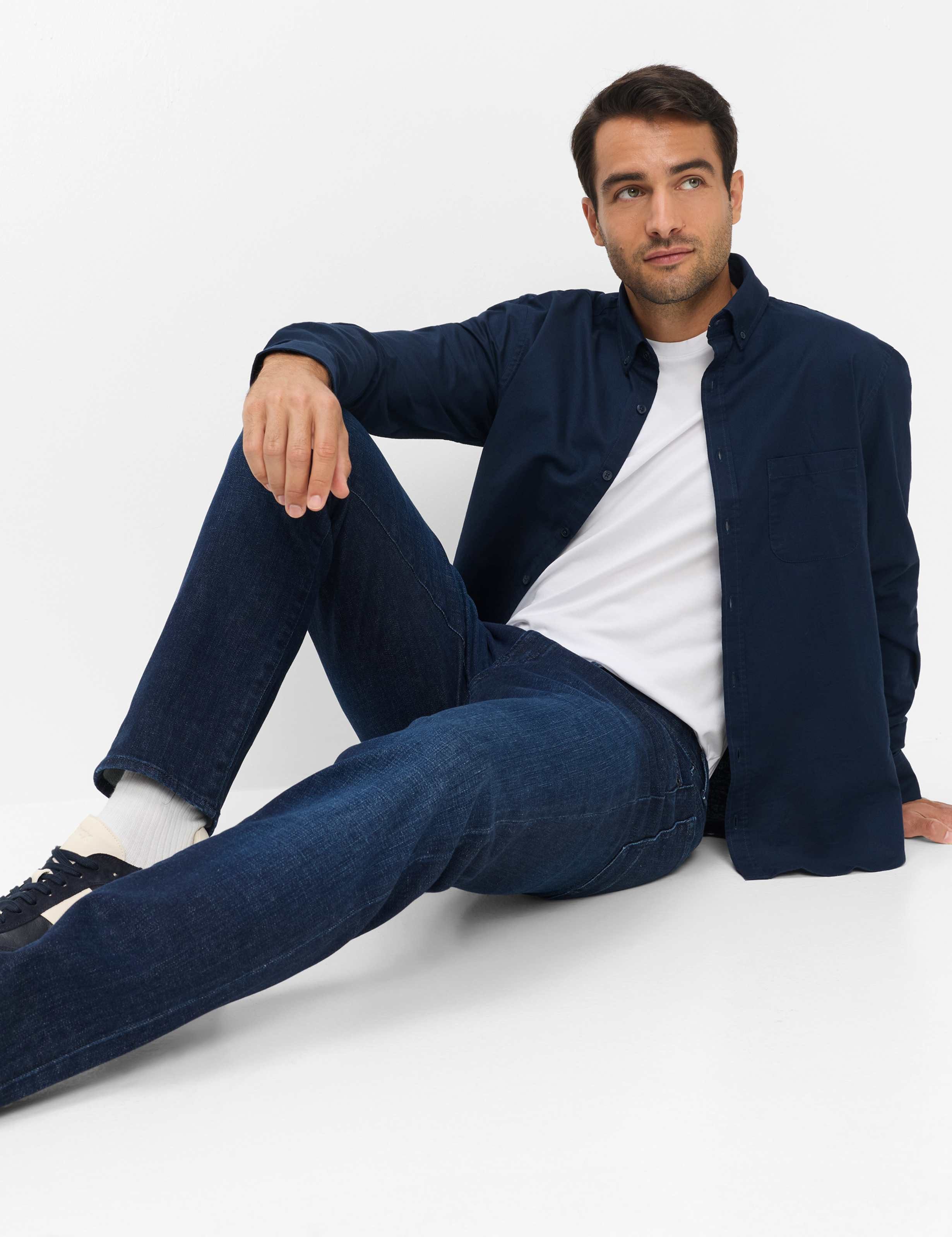 Brax 5-Pocket-Jeans Style CHUCK Denim: Five-Pocker-Jeans im Modern Fit – Bild 3 von 5