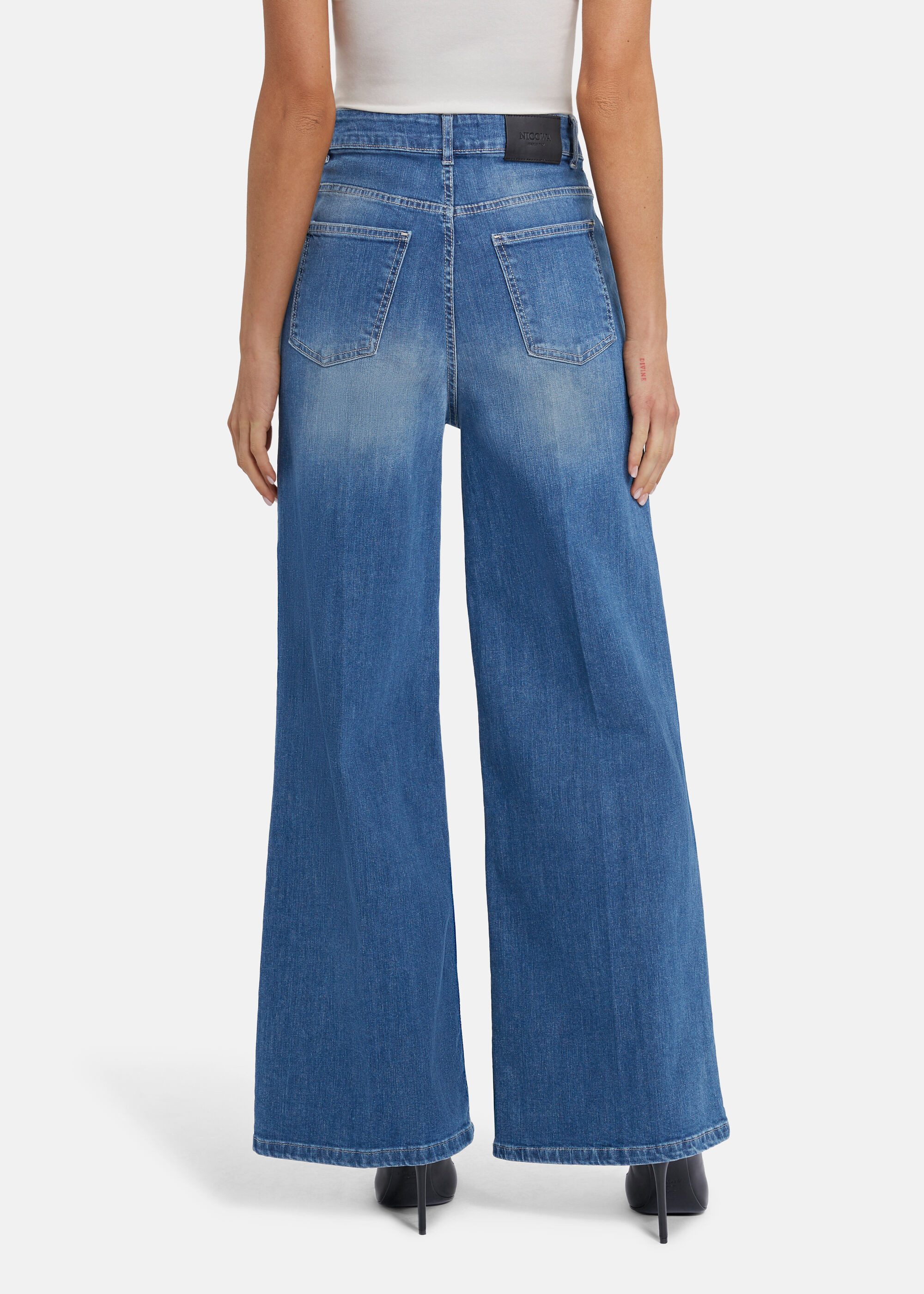 Nicowa 5-Pocket-Jeans MARLOWI Ausgestellter Schnitt