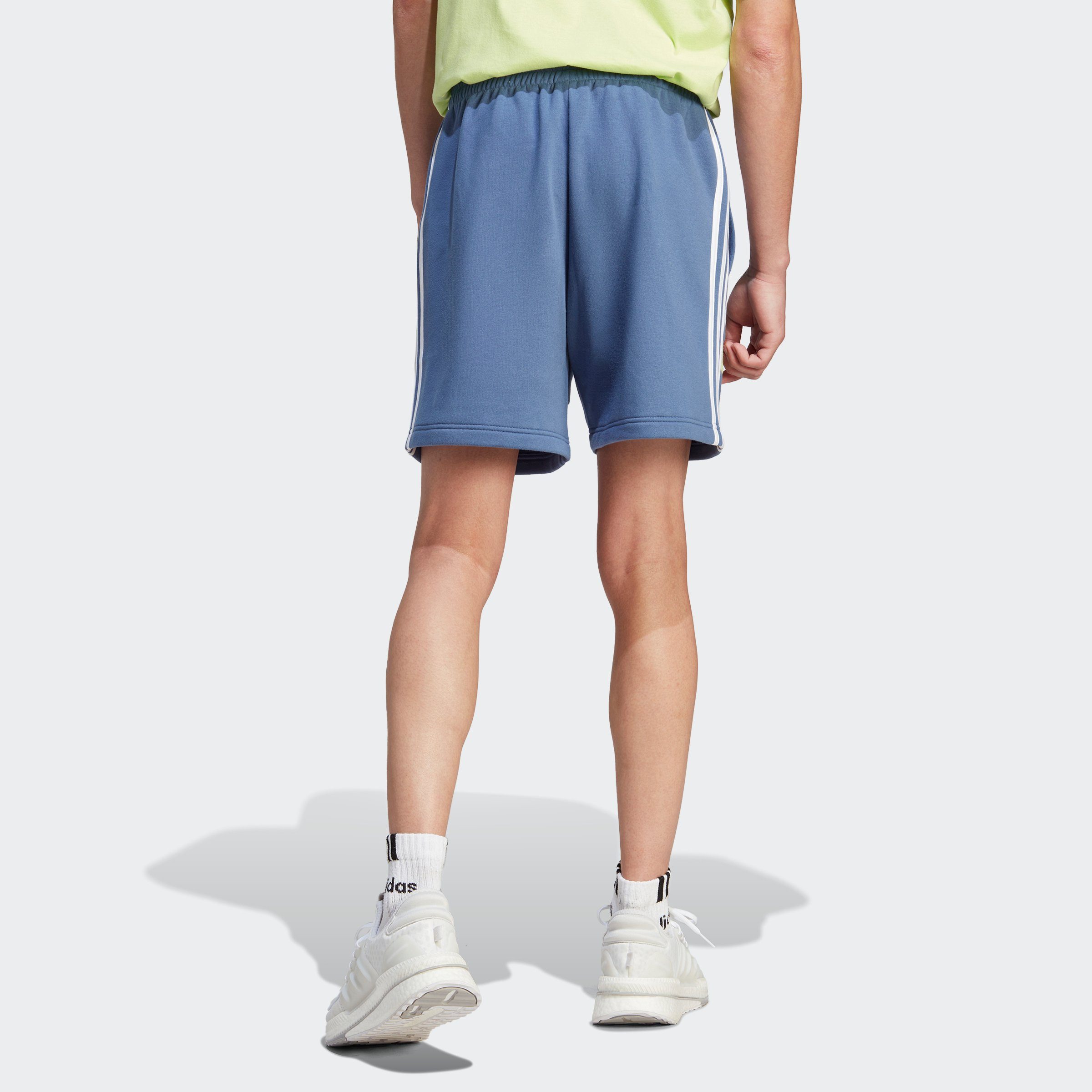 Crew Sportswear adidas Blue COLORBLOCK Shorts (1-tlg)