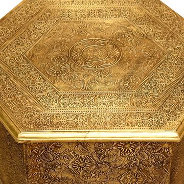 Casa Moro Beistelltisch Orientalischer Couchtisch Targa Höhe Ø 46cm (Holz Tisch komplett mit Messingintarsien verkleidet), in Antik Gold Look marokkanischer Sofatisch sechseckig