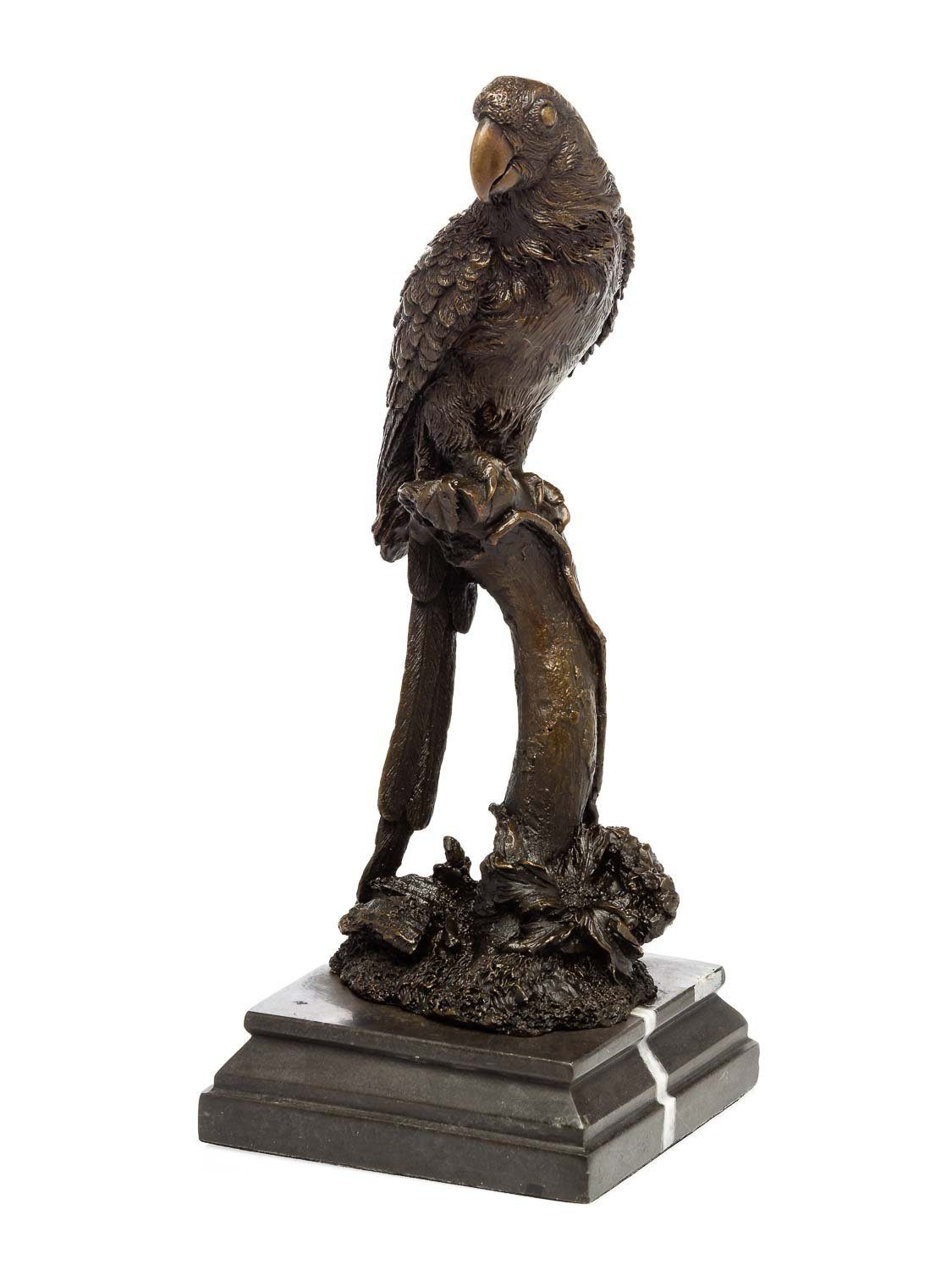 Aubaho Skulptur Bronzeskulptur Papagei auf Ast 34cm Skulptur Ara Vogel Bronze Figur An