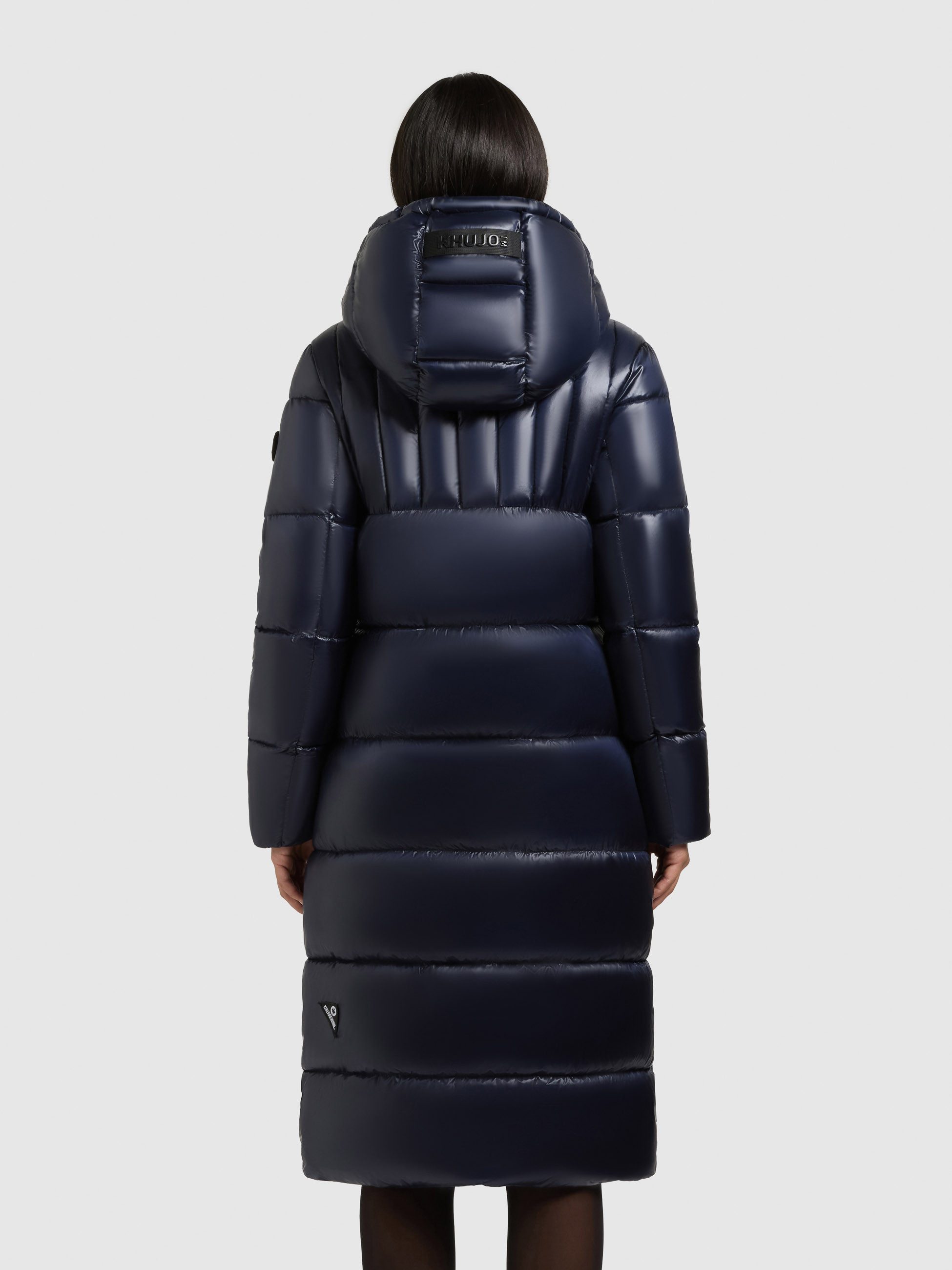 khujo Steppmantel NASHI aus Nylon und Polyester, knielanger Schnitt, mit 2-Wege-Reißverschluss